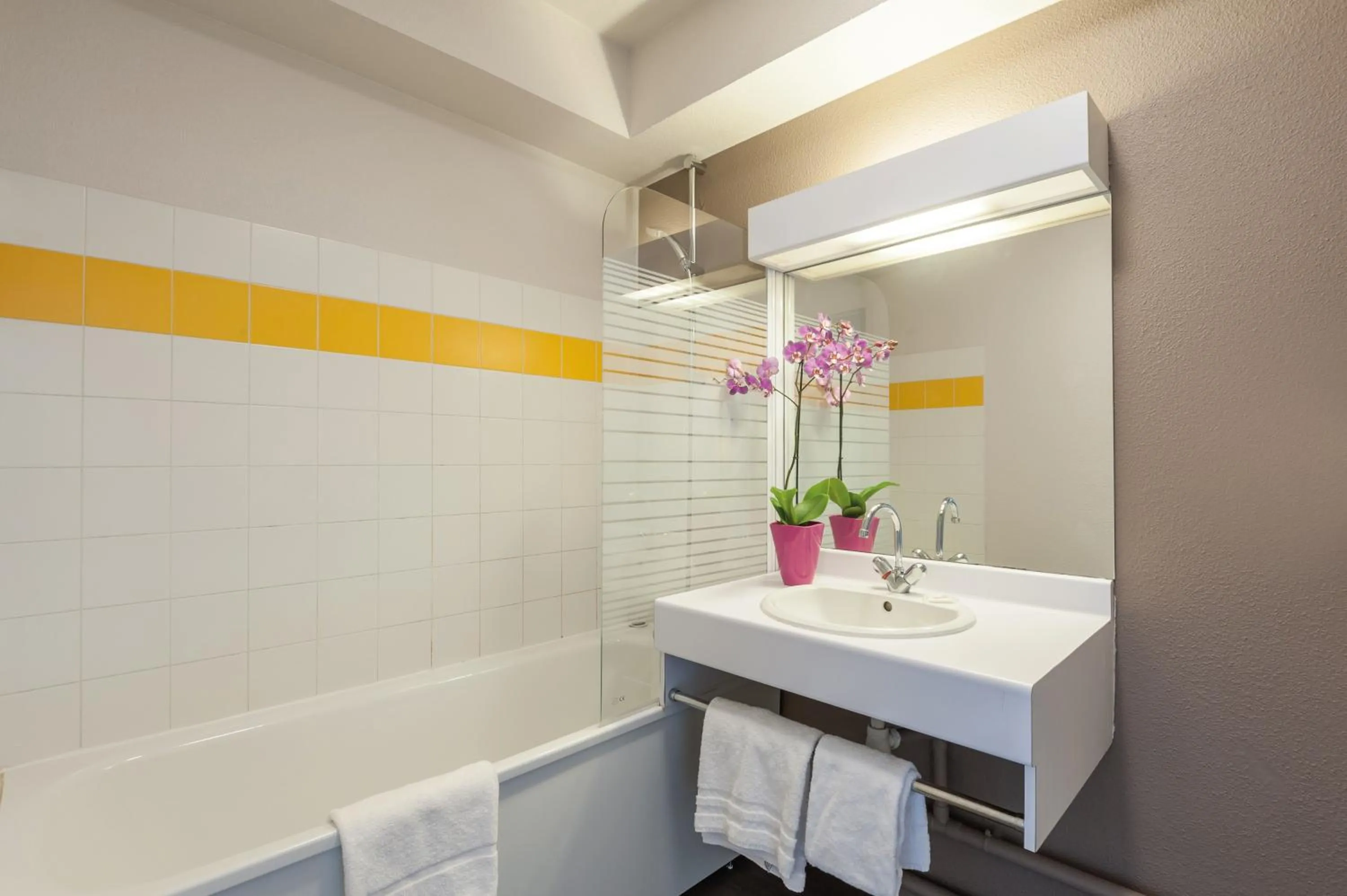 Bathroom in Appart'City Classic Lyon Part Dieu Garibaldi