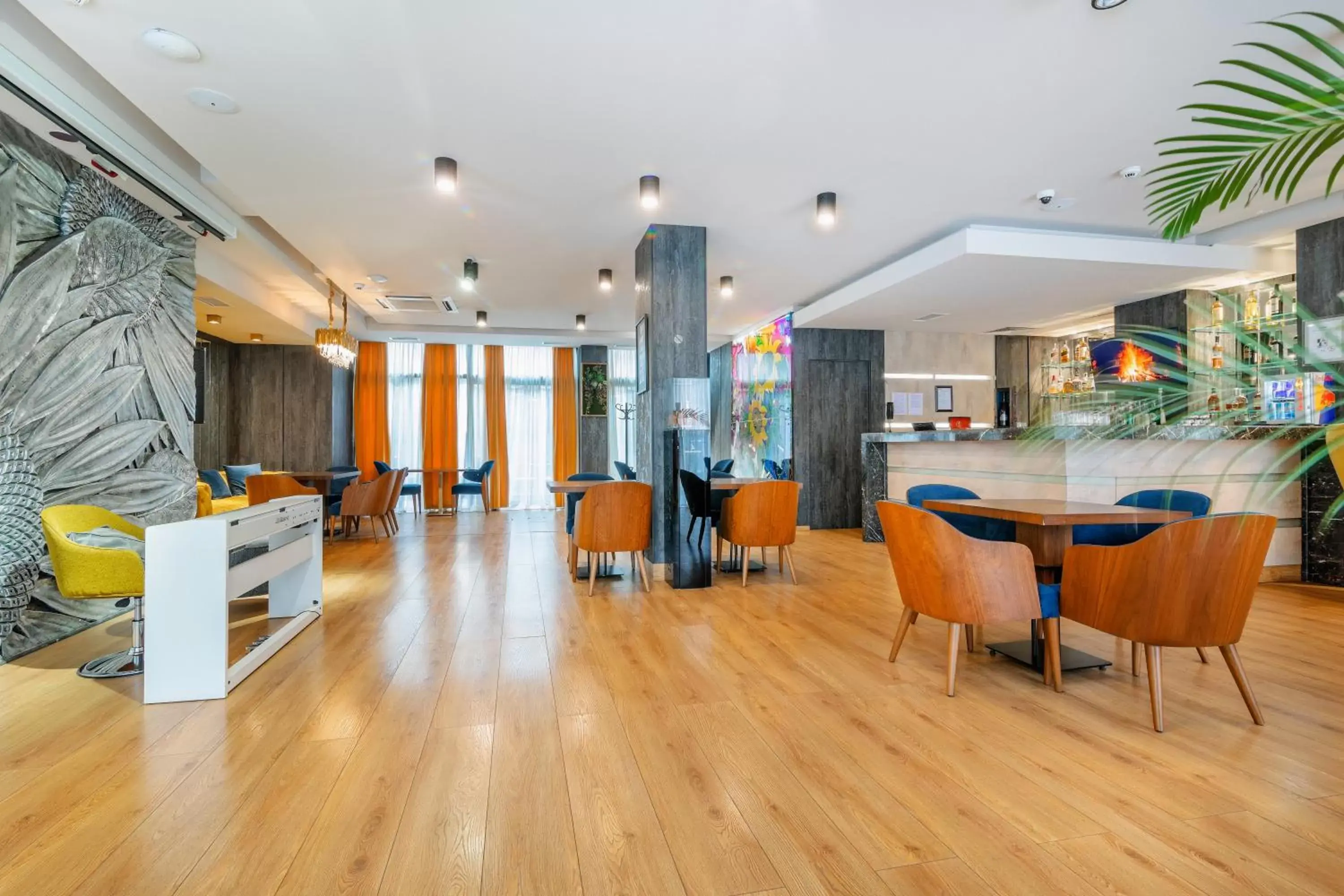 Lounge or bar in Best Western Tbilisi City Center