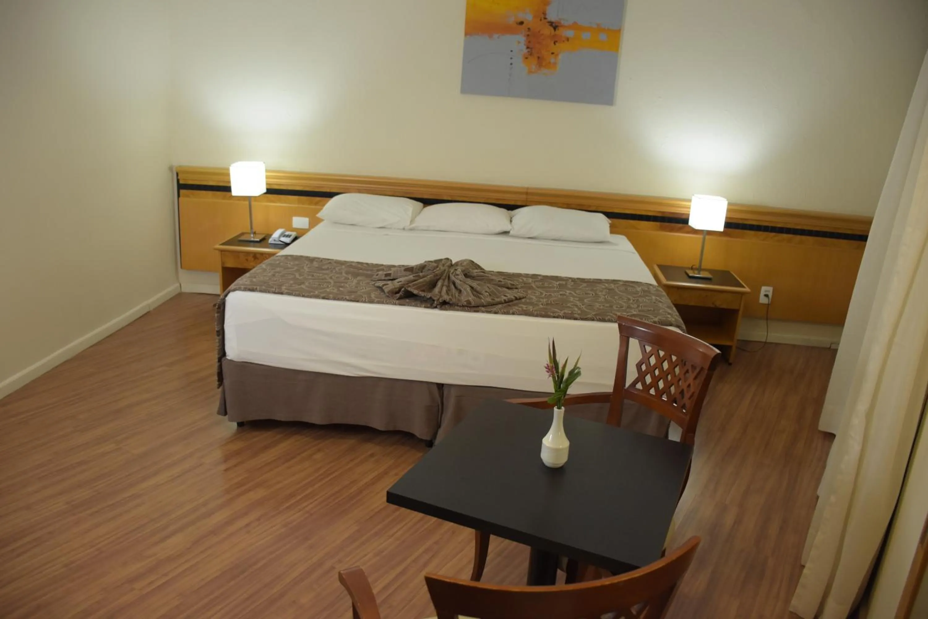 Bedroom, Bed in Hotel Golden Park Internacional Foz & Convenções By Nacional Inn