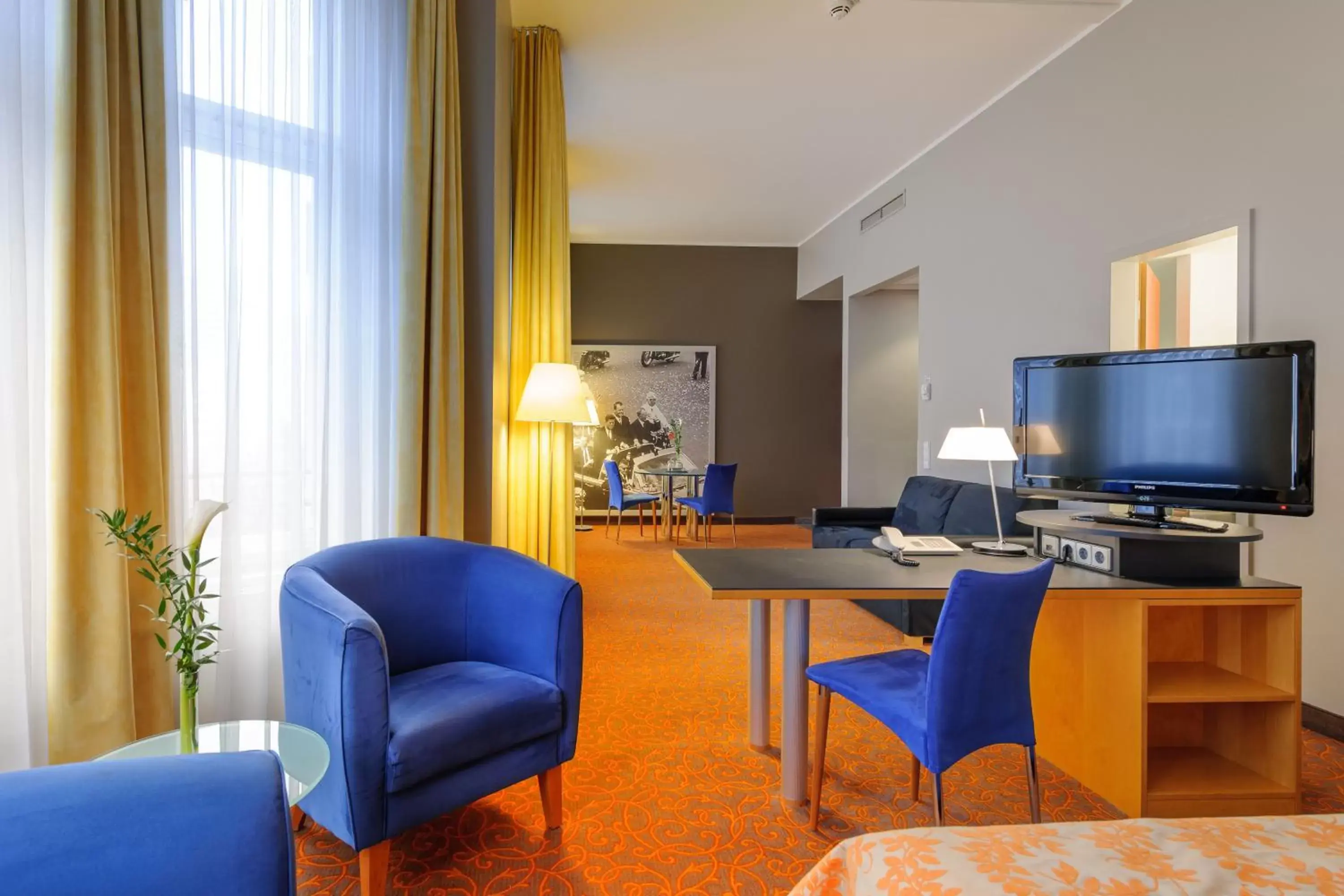 TV and multimedia in Mercure Hotel & Residenz Berlin Checkpoint Charlie