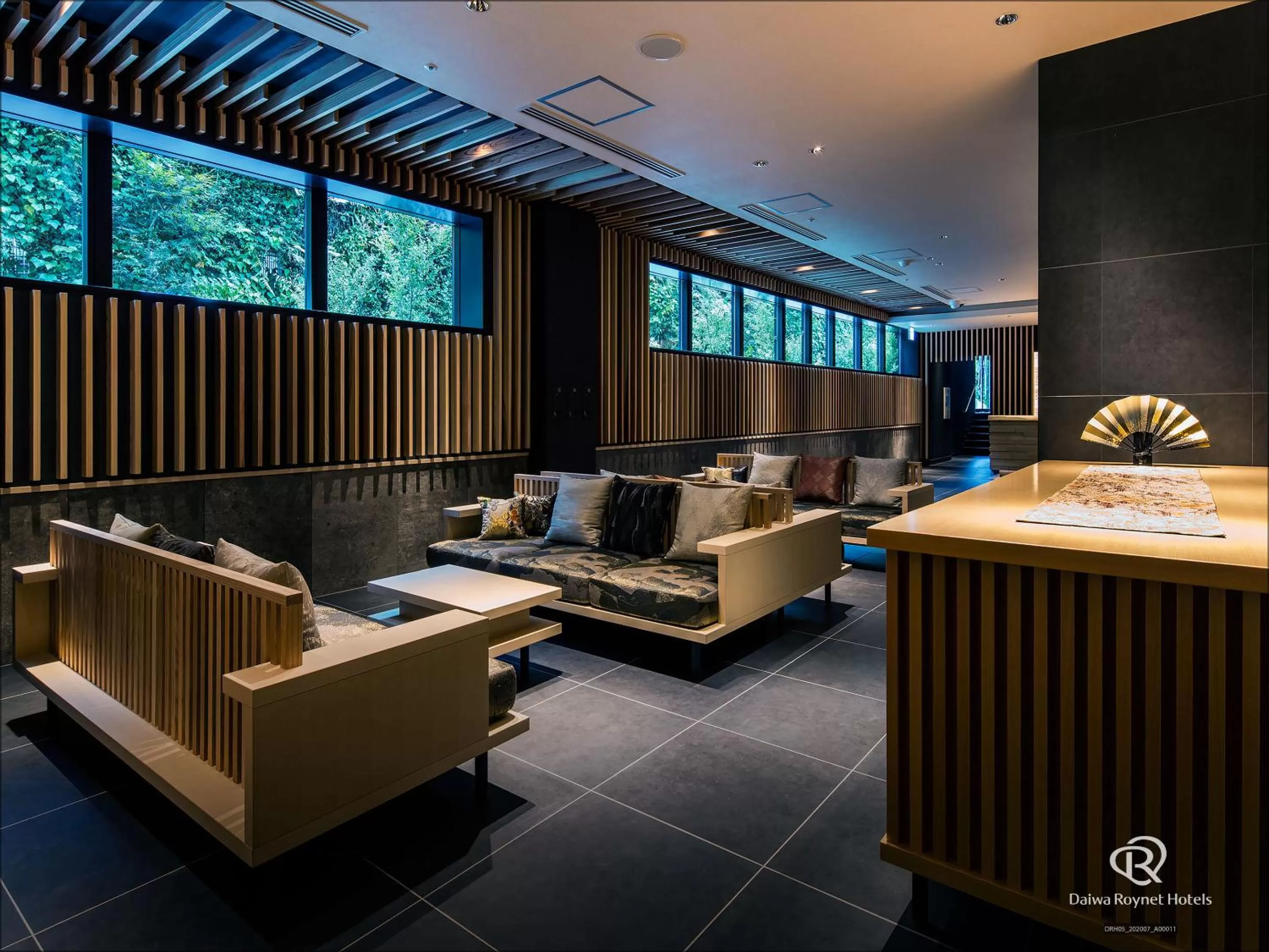 Lobby or reception in Daiwa Roynet Hotel Kyoto Ekimae PREMIER