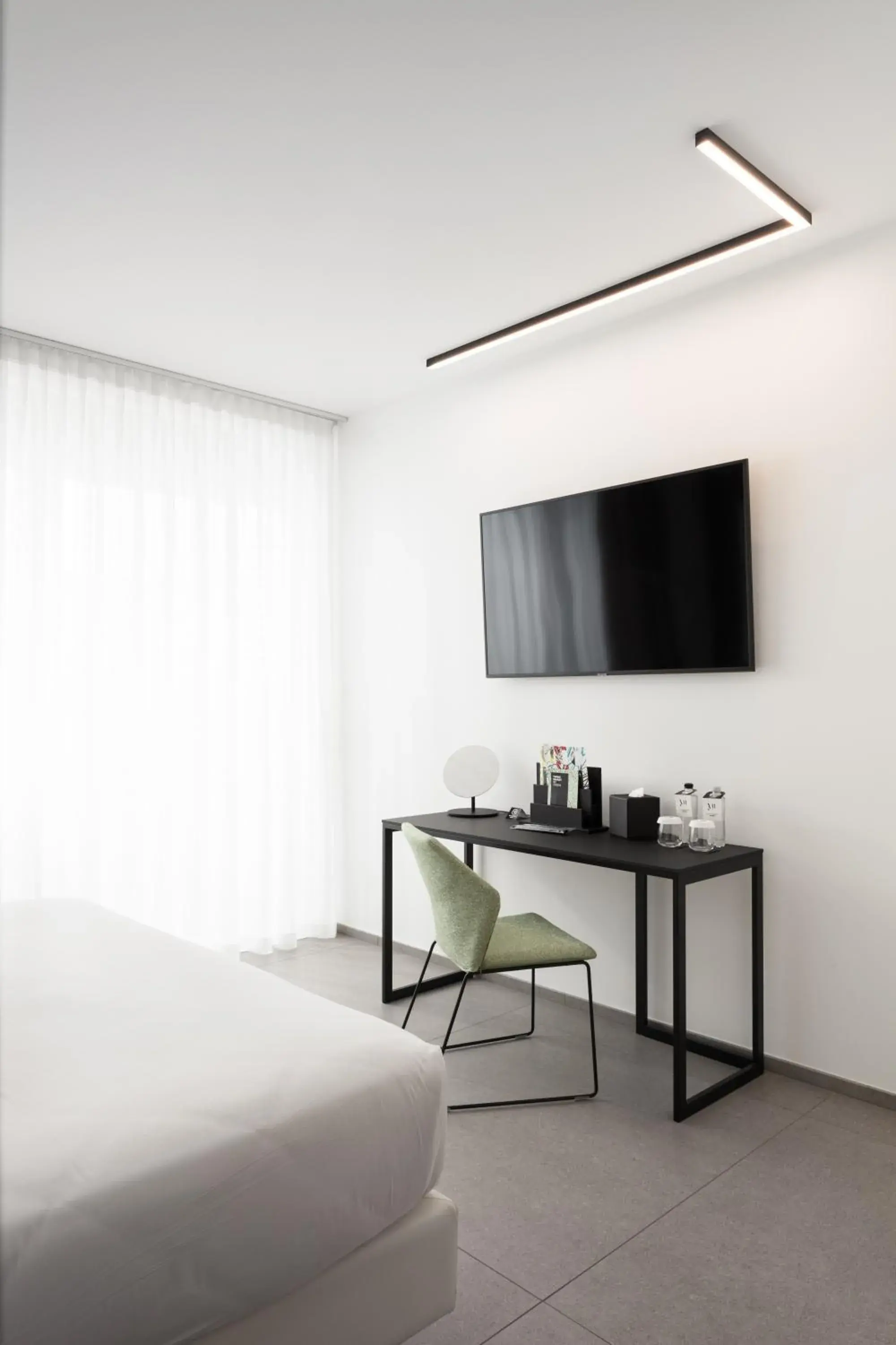 TV and multimedia, TV/Entertainment Center in J44 Lifestyle Hotel