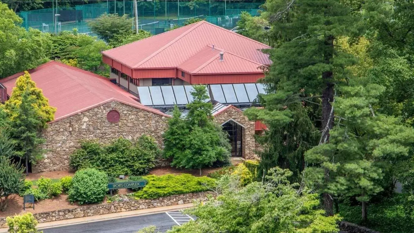 Property building, Bird's-eye View in The Omni Grove Park Inn - Asheville