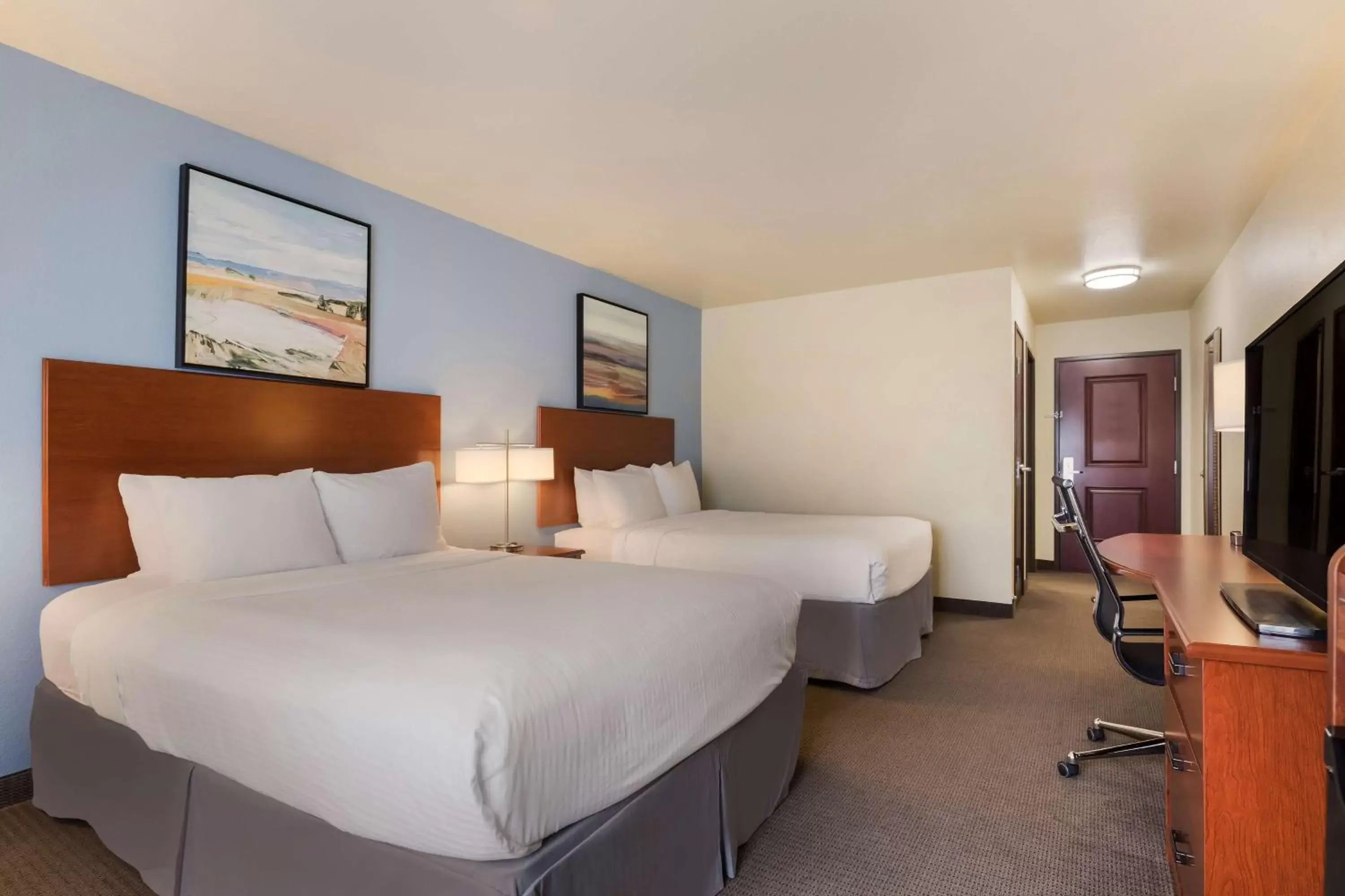 Bedroom, Bed in Best Western Coffeyville Central Business District Inn and Suites Bedroom, Bed in Best Western Coffeyville Central Business District Inn and Suites