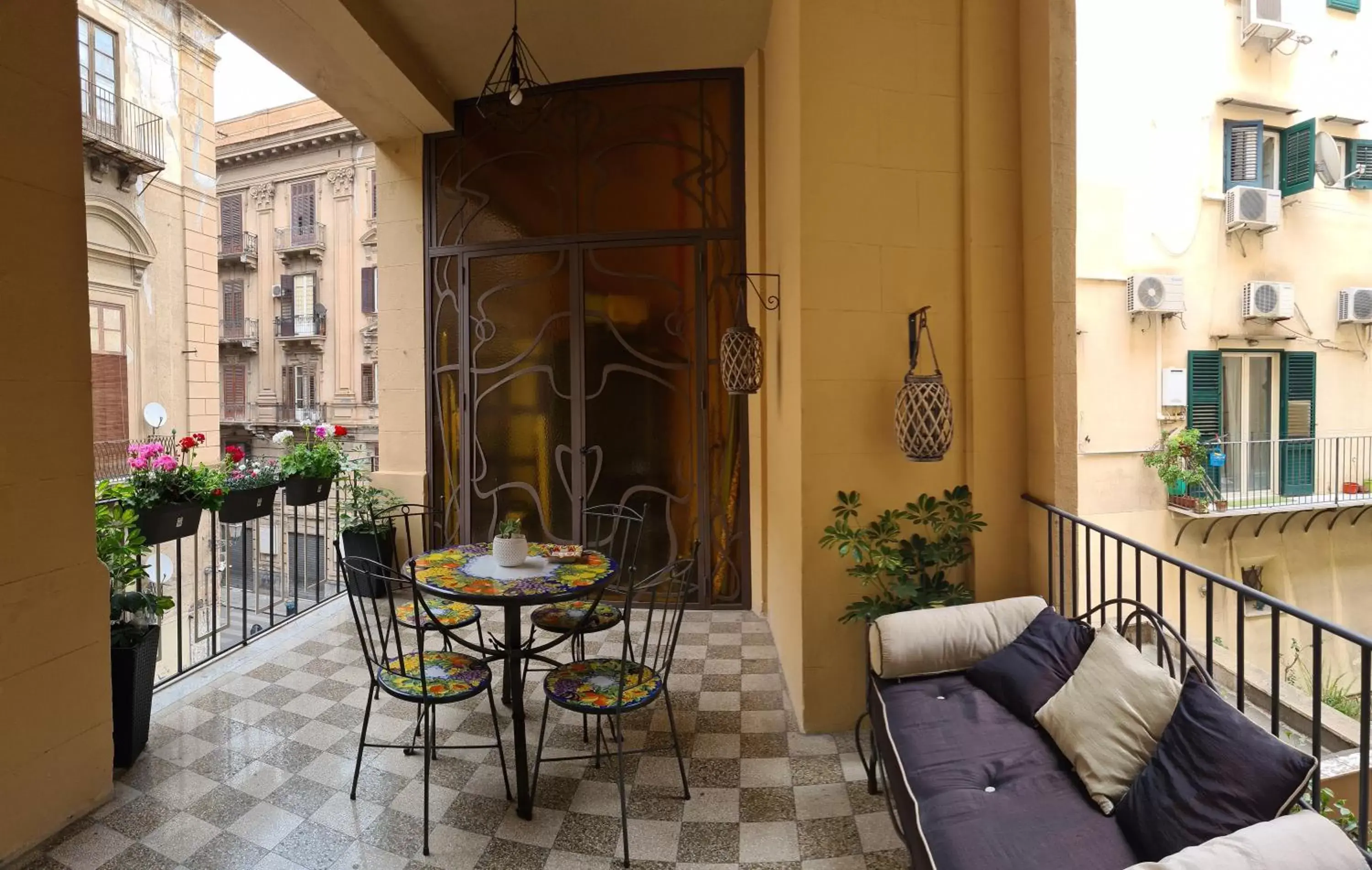 Balcony/Terrace in Ballarò Guest House