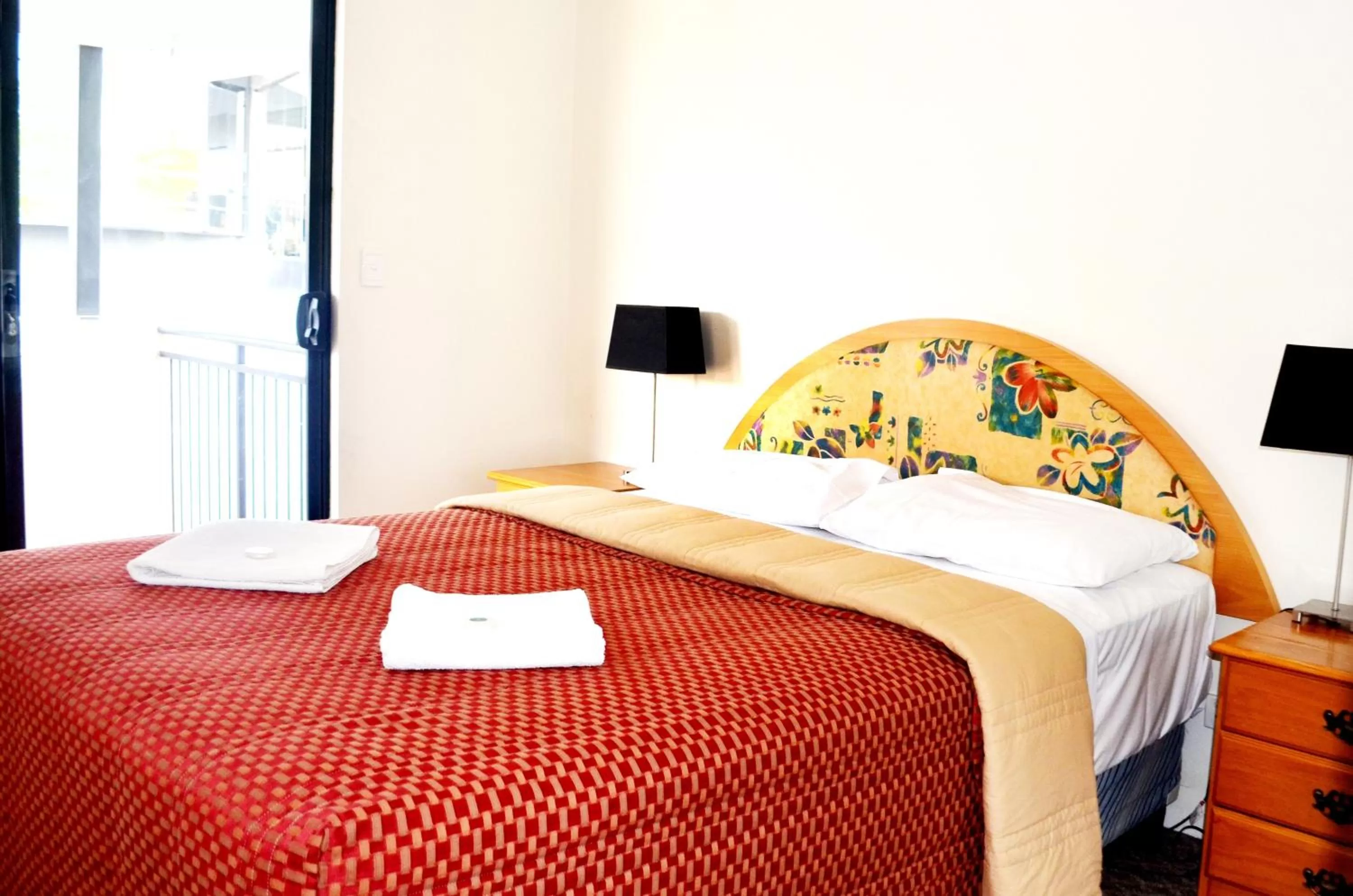 Bed in Spring Hill Mews Apartments