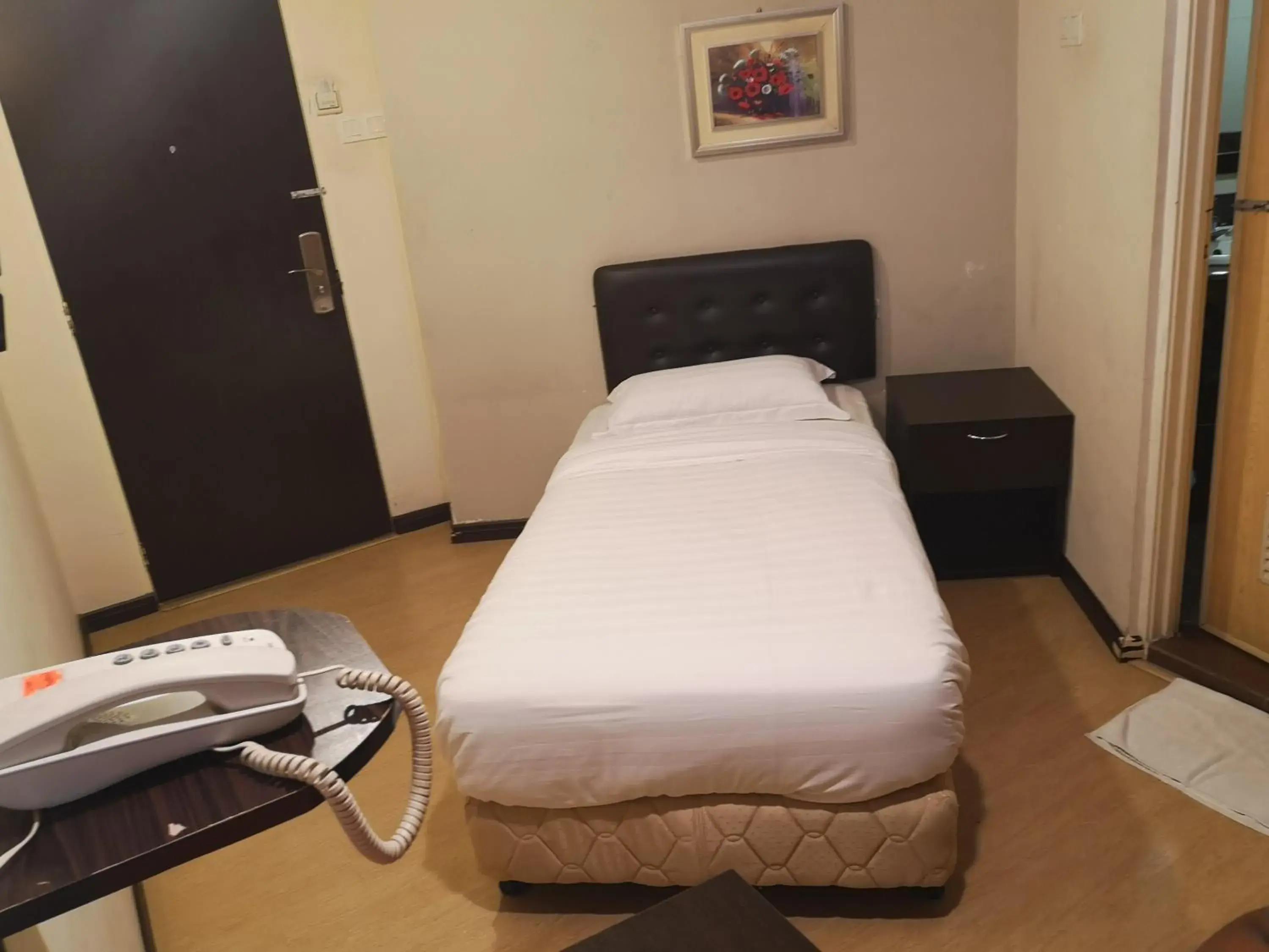Bed in Sai Villa Hotel Near Klia & Klia2