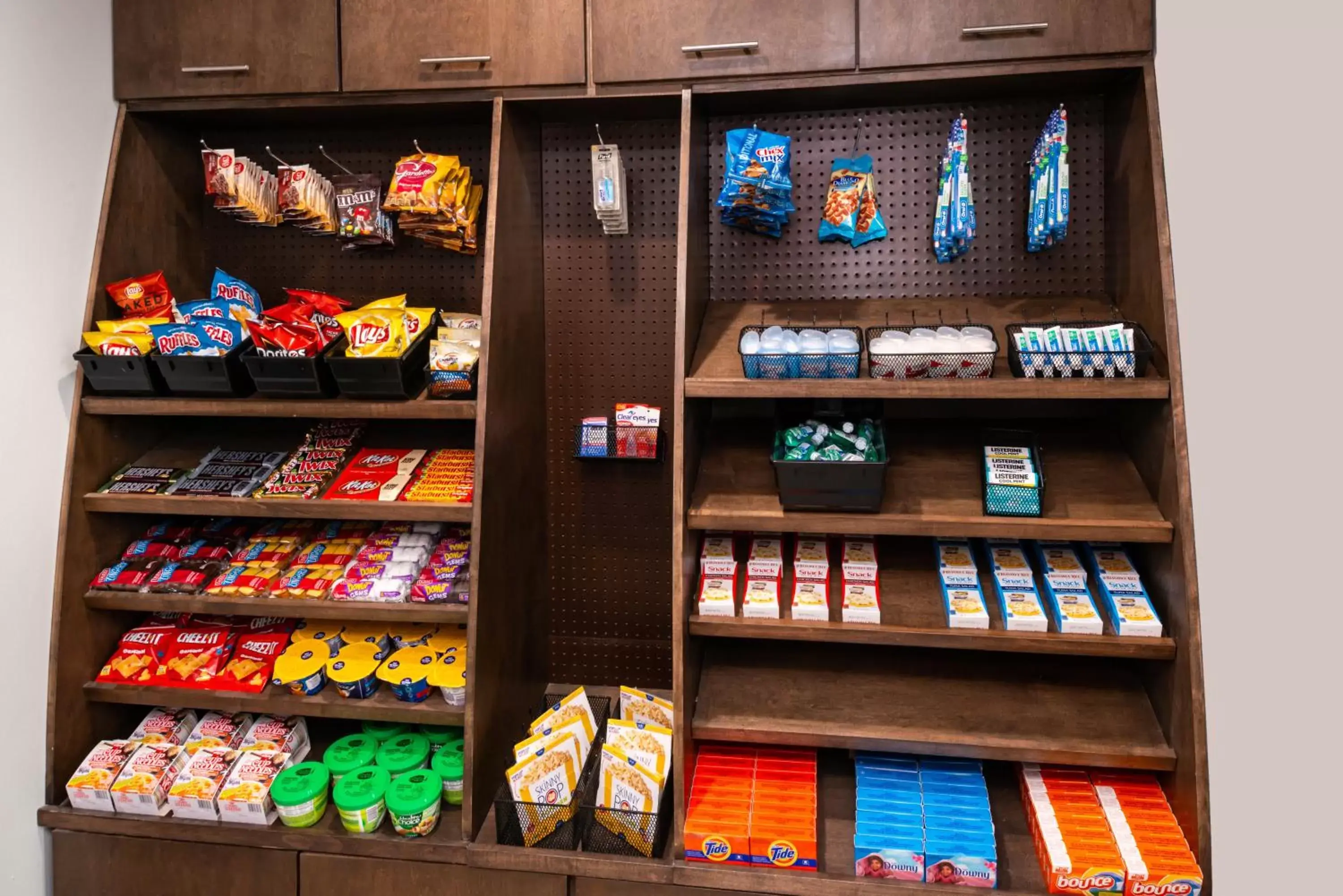 Lobby or reception in Staybridge Suites - Lake Charles by IHG Lobby or reception in Staybridge Suites - Lake Charles by IHG