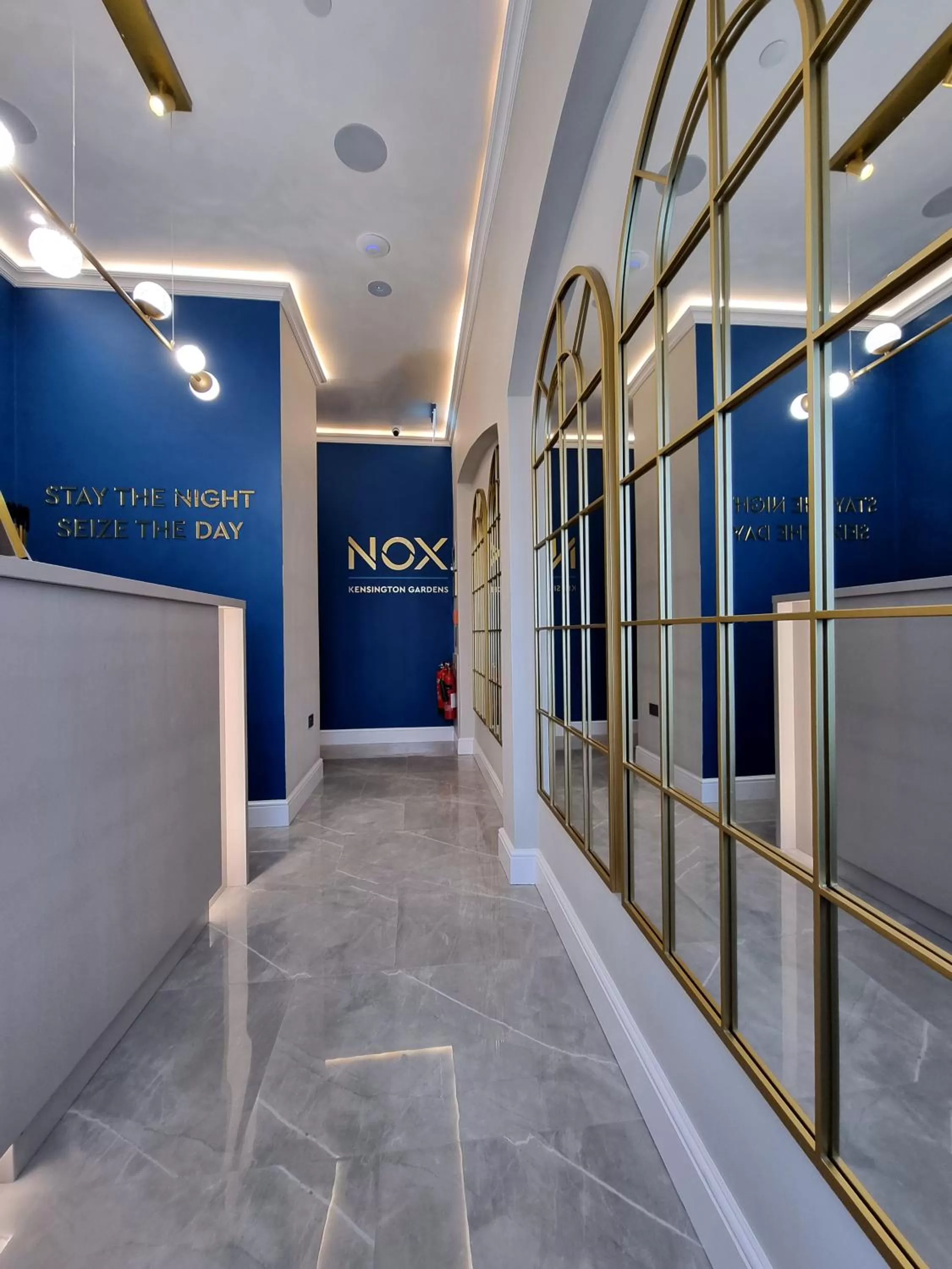 Lobby or reception in NOX Kensington Gardens