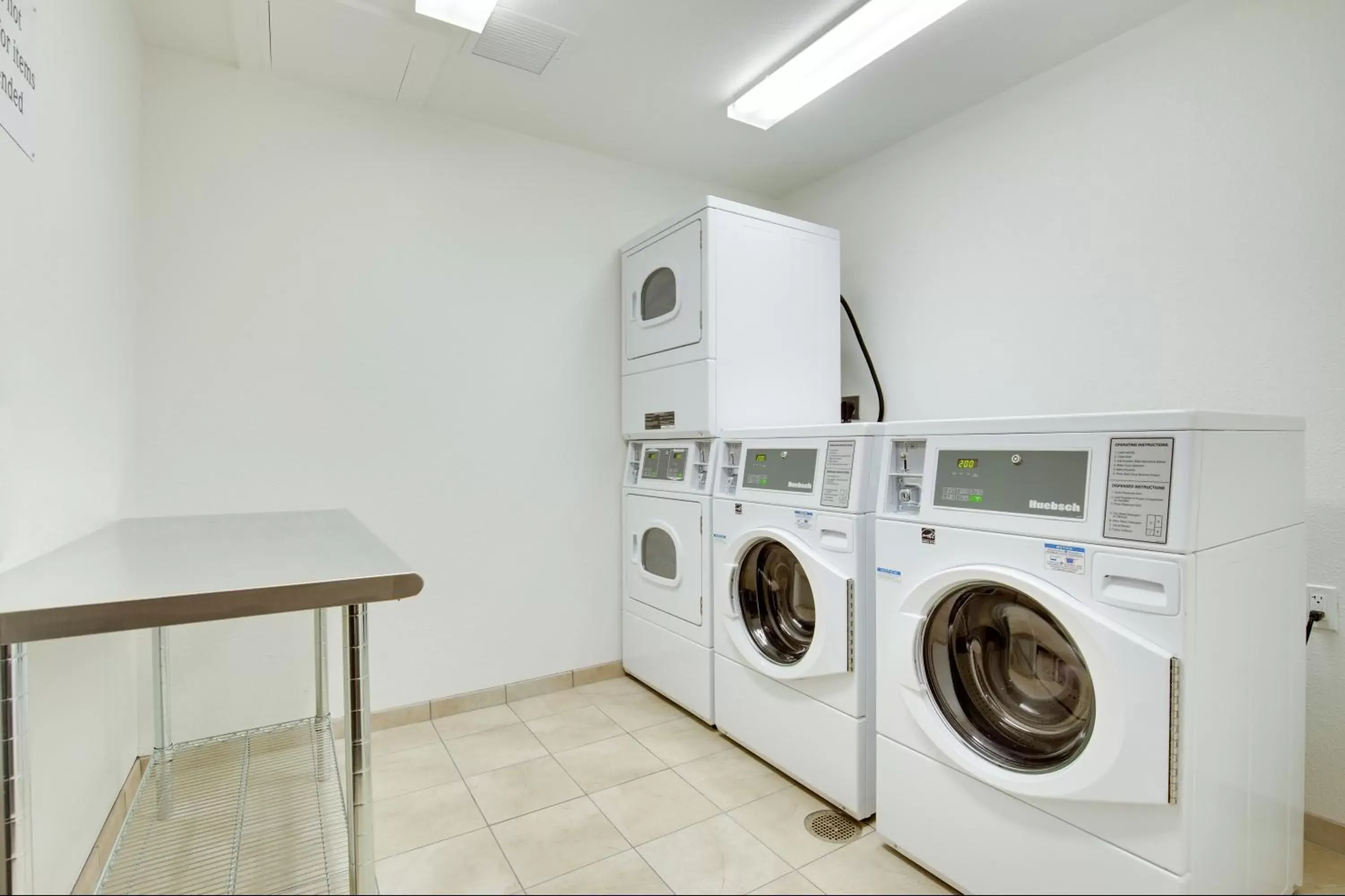 Other, Kitchen/Kitchenette in Motel 6-Poplar Bluff, MO