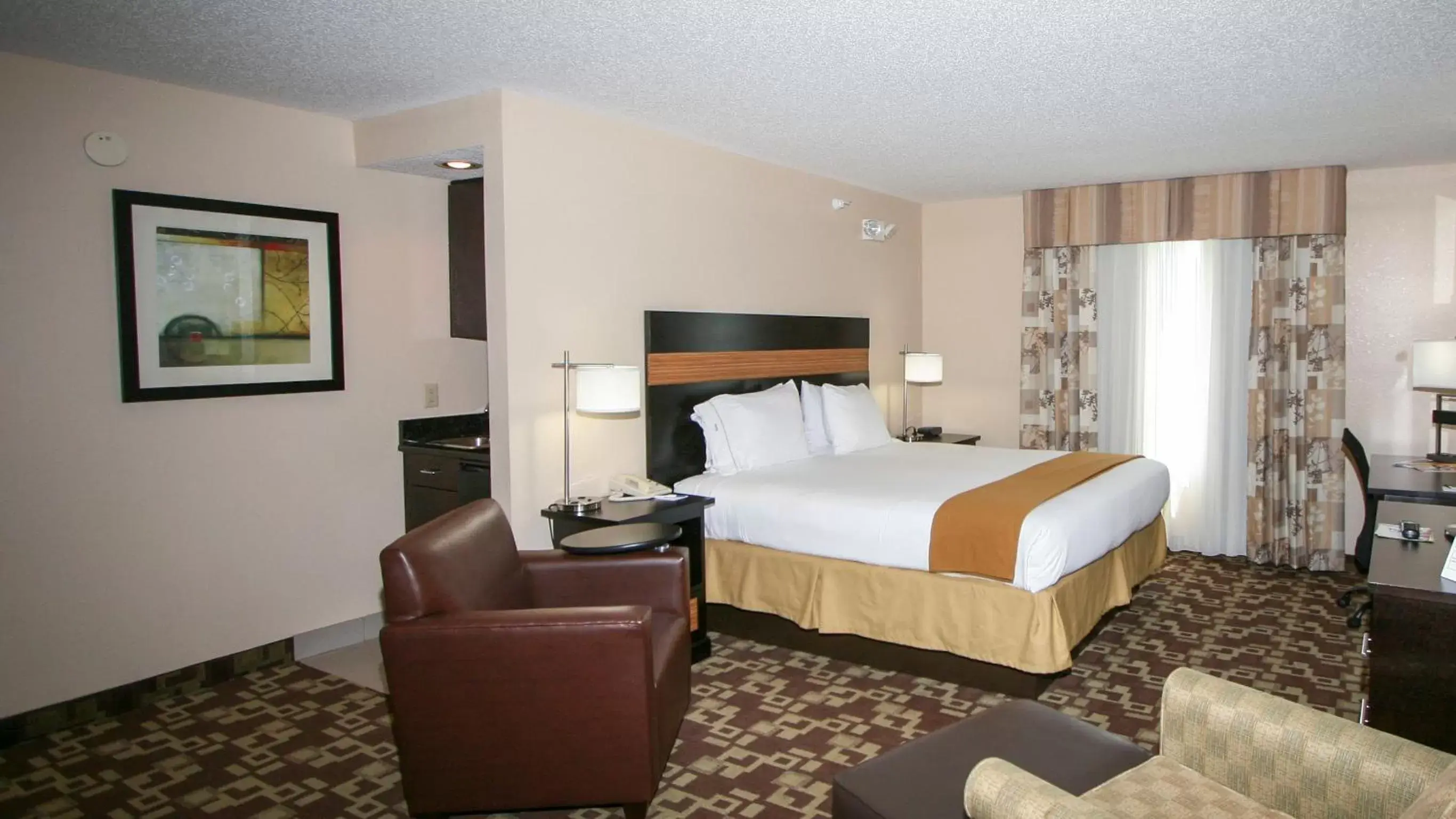 Bed in Country Inn & Suites by Radisson, Shelby, NC