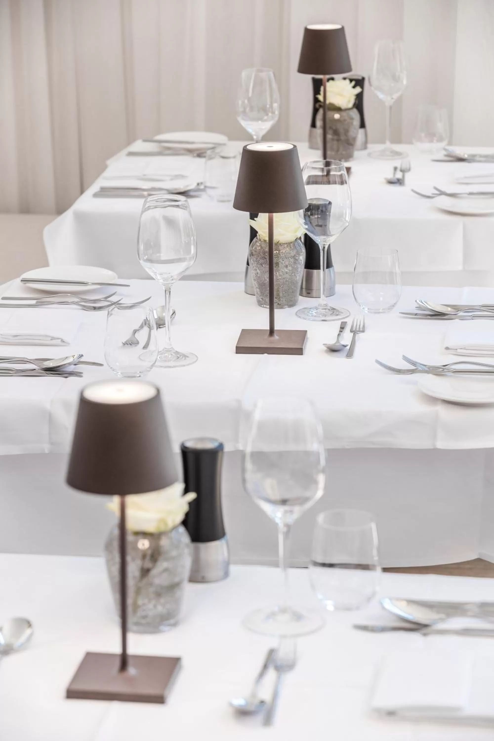 Restaurant/places to eat in NIDUM - Casual Luxury Hotel