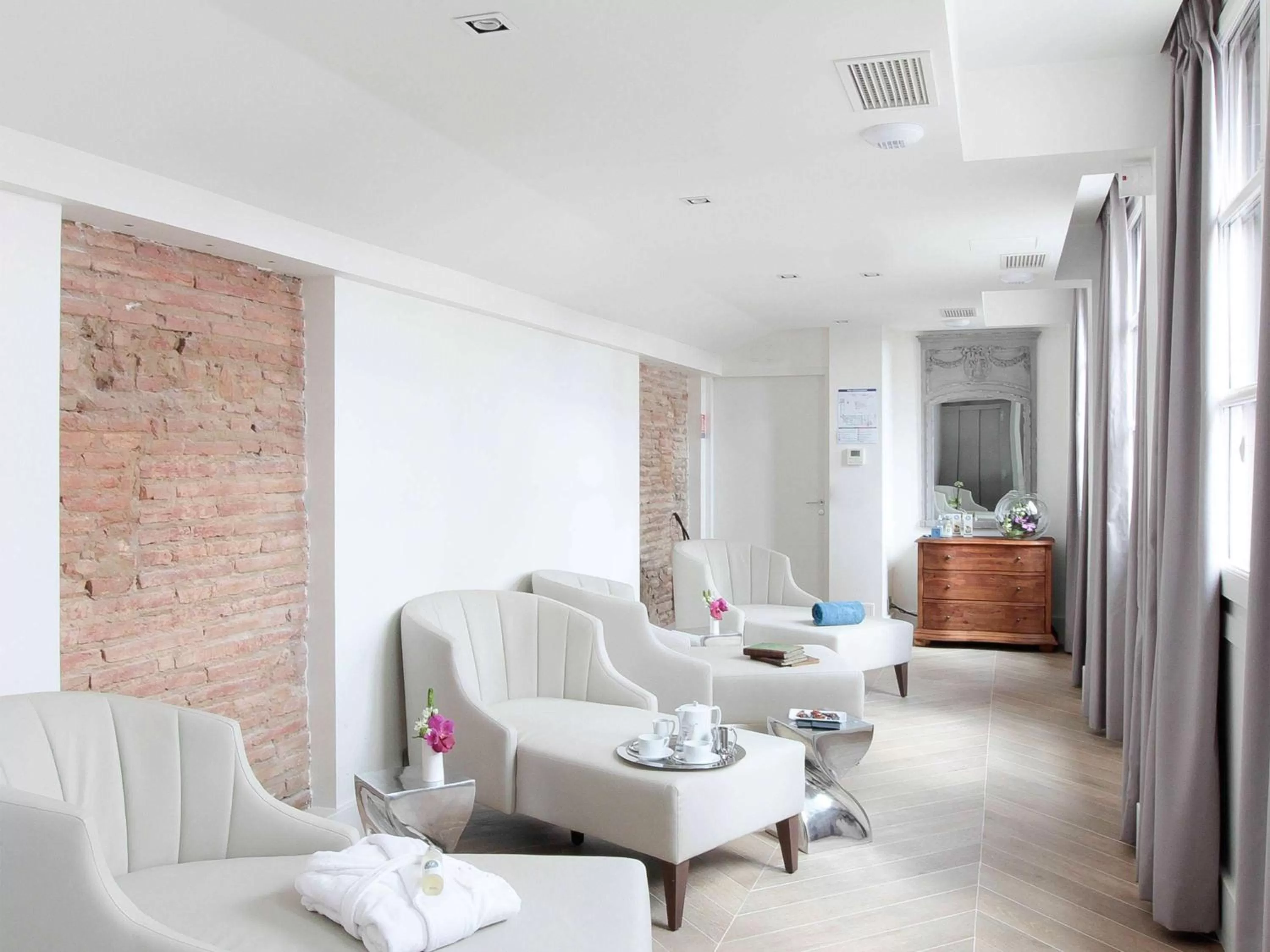 Spa and wellness centre/facilities in La Cour des Consuls Hotel & Spa Toulouse - MGallery Collection