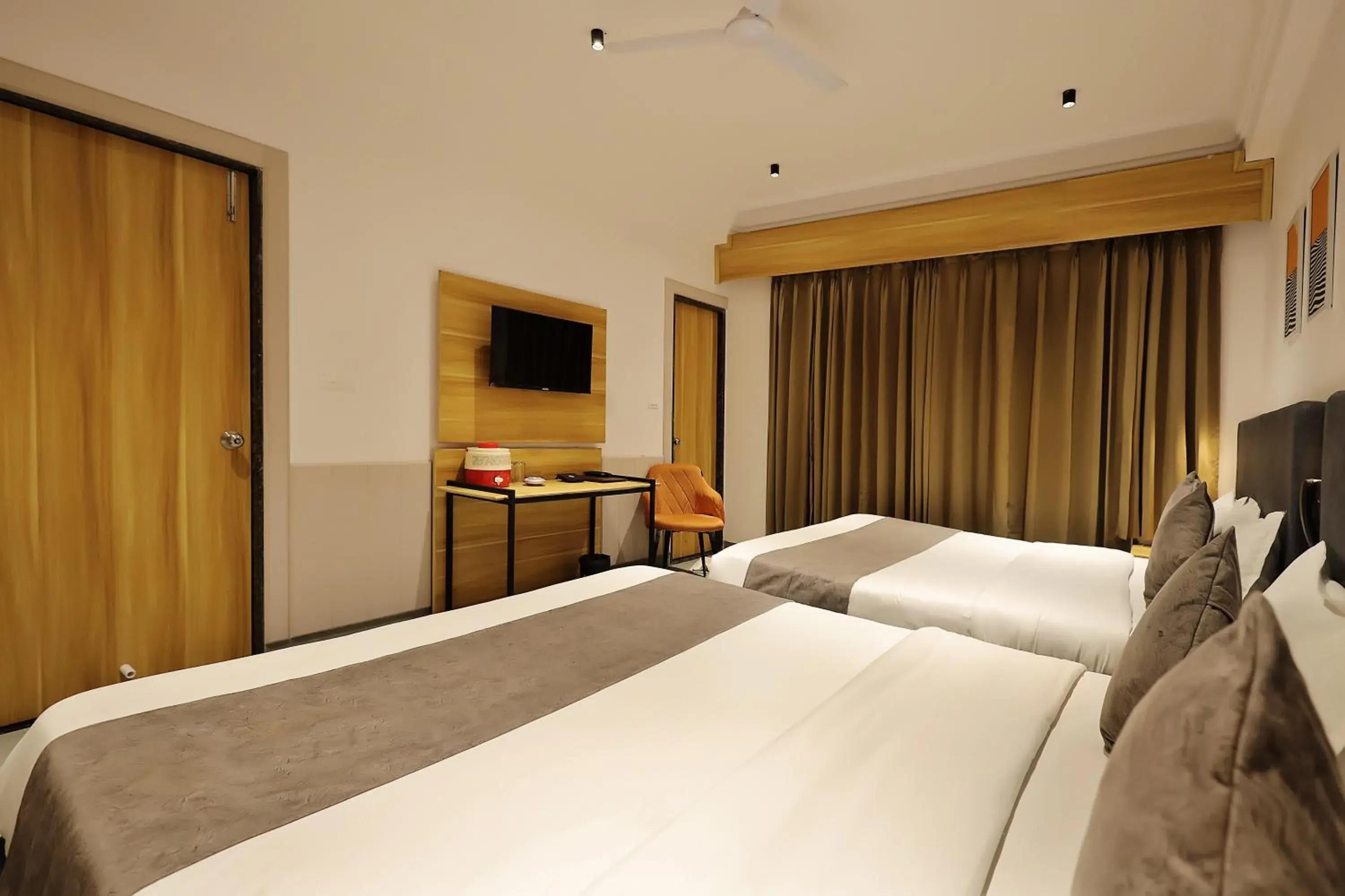 Deluxe Family Room in Hotel Sparkle Inn Udaipur Deluxe Family Room in Hotel Sparkle Inn Udaipur