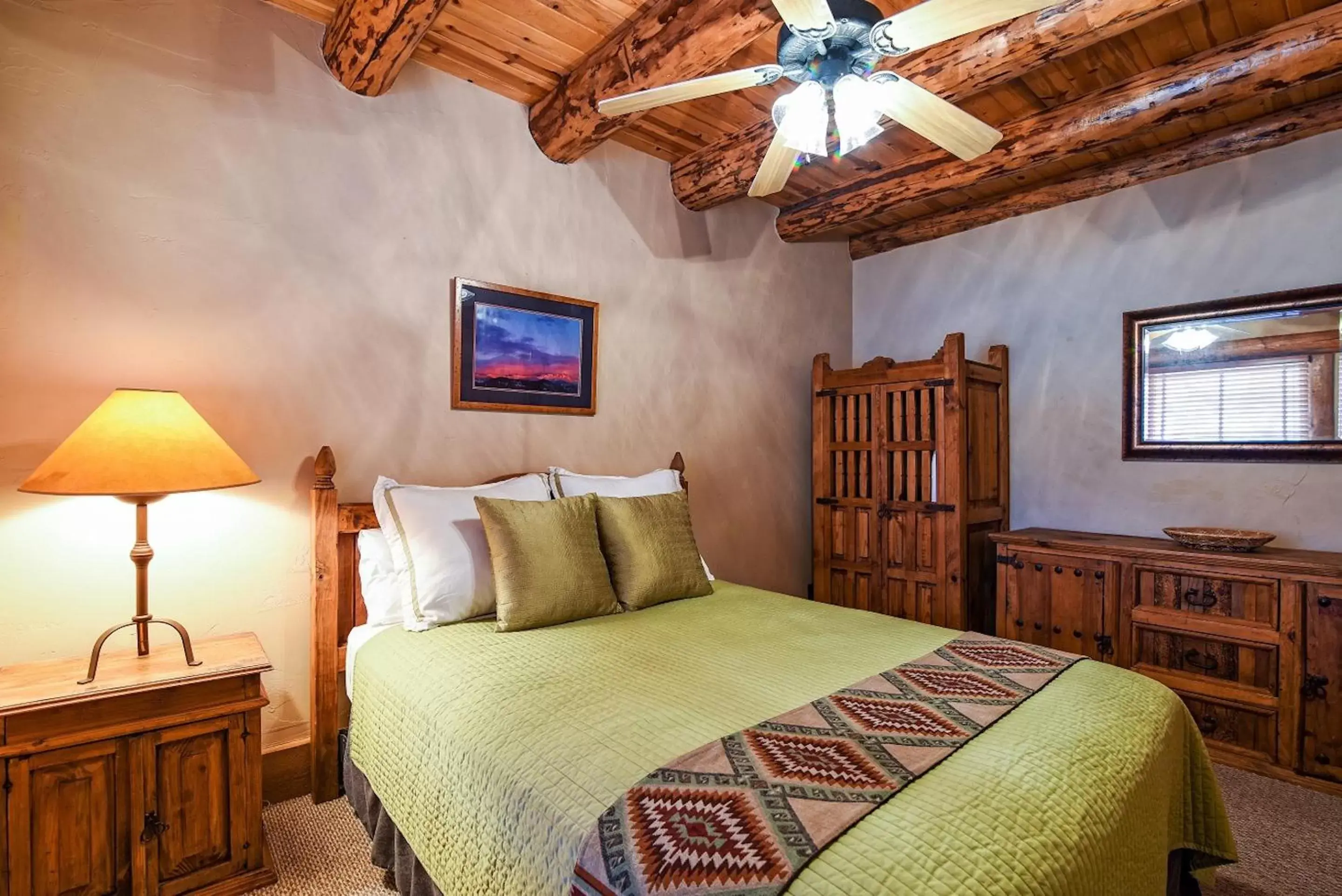 Bedroom, Bed in Chipeta Lodge Bedroom, Bed in Chipeta Lodge