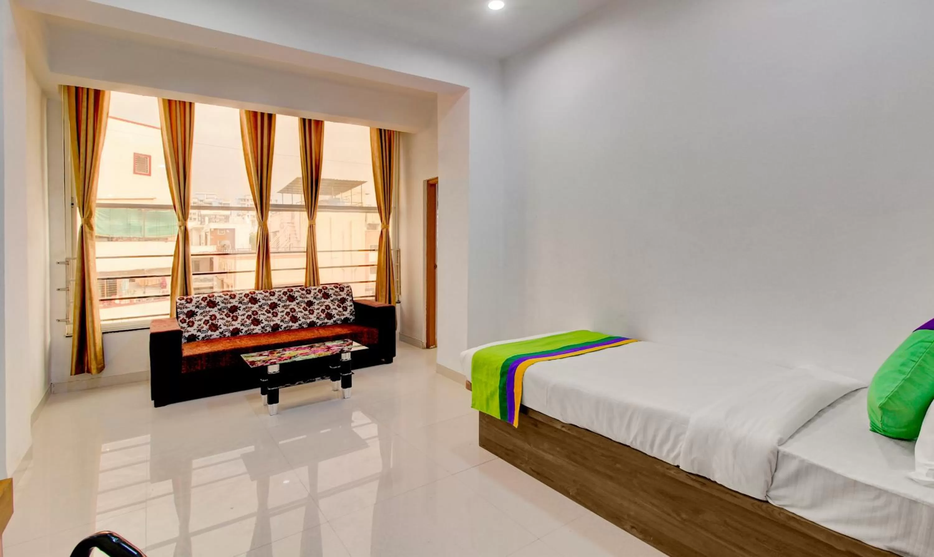 Treebo Trend White House