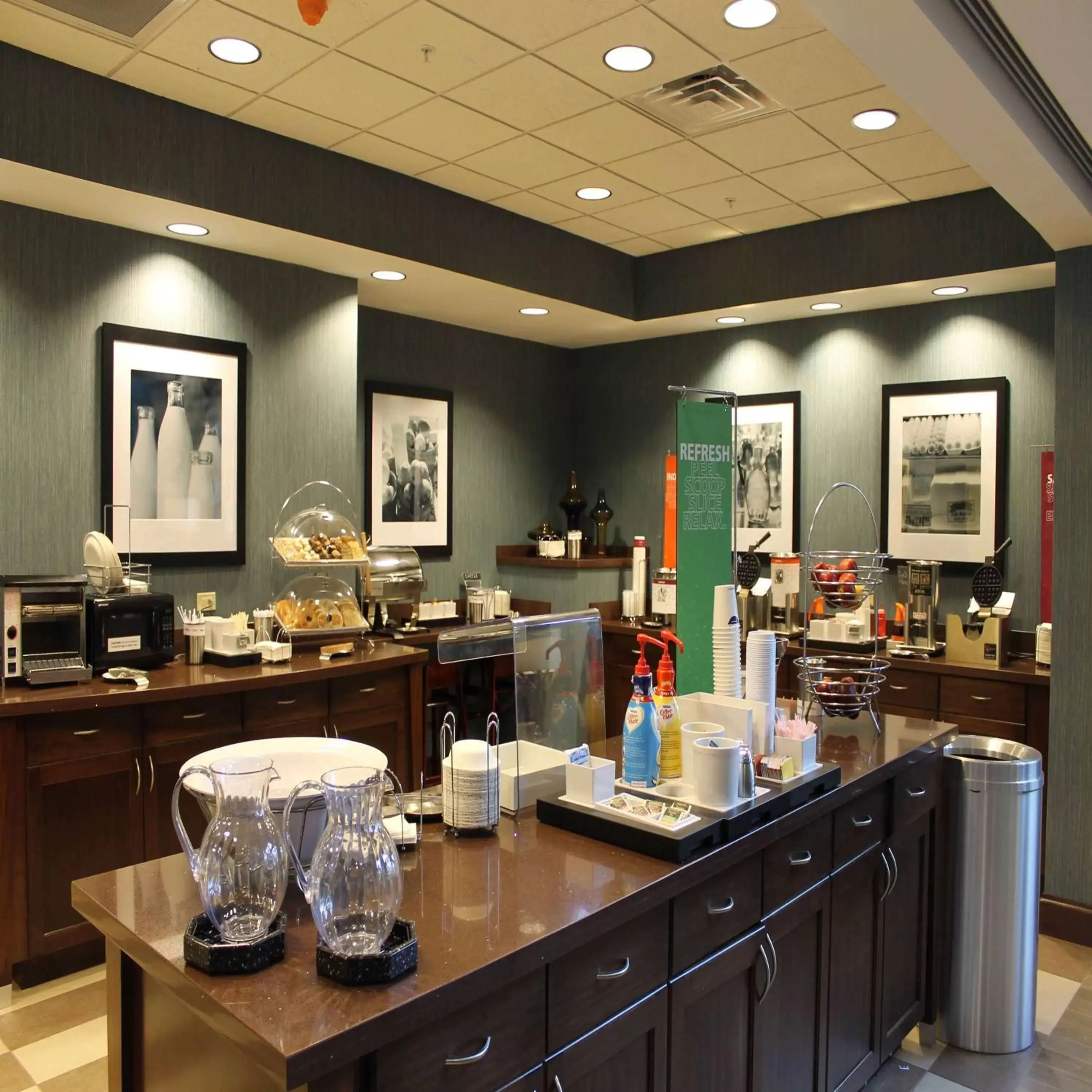 Dining area, Restaurant/Places to Eat in Hampton Inn & Suites Stroudsburg Bartonsville Poconos