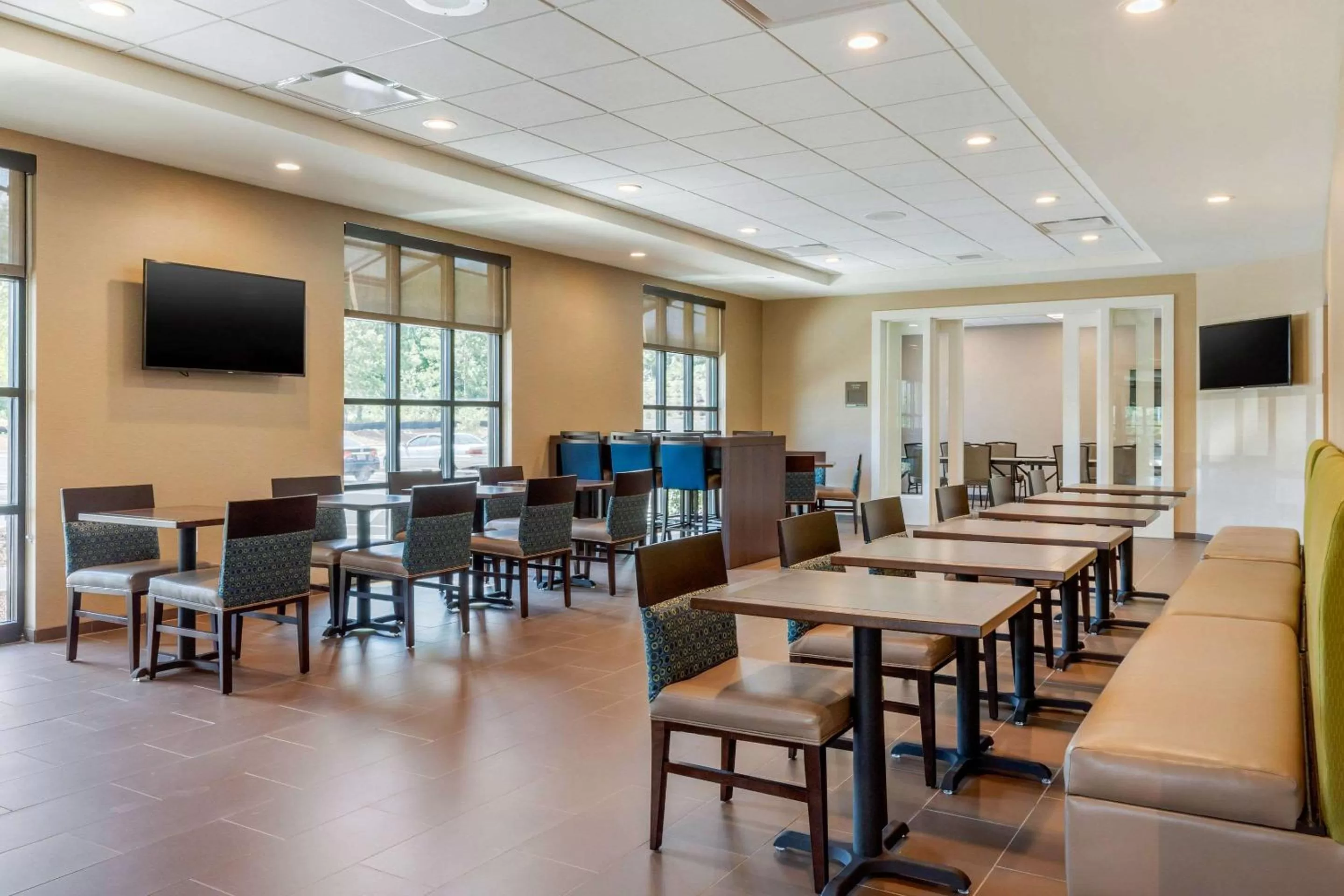 Restaurant/places to eat in Comfort Inn & Suites Florence Center Area