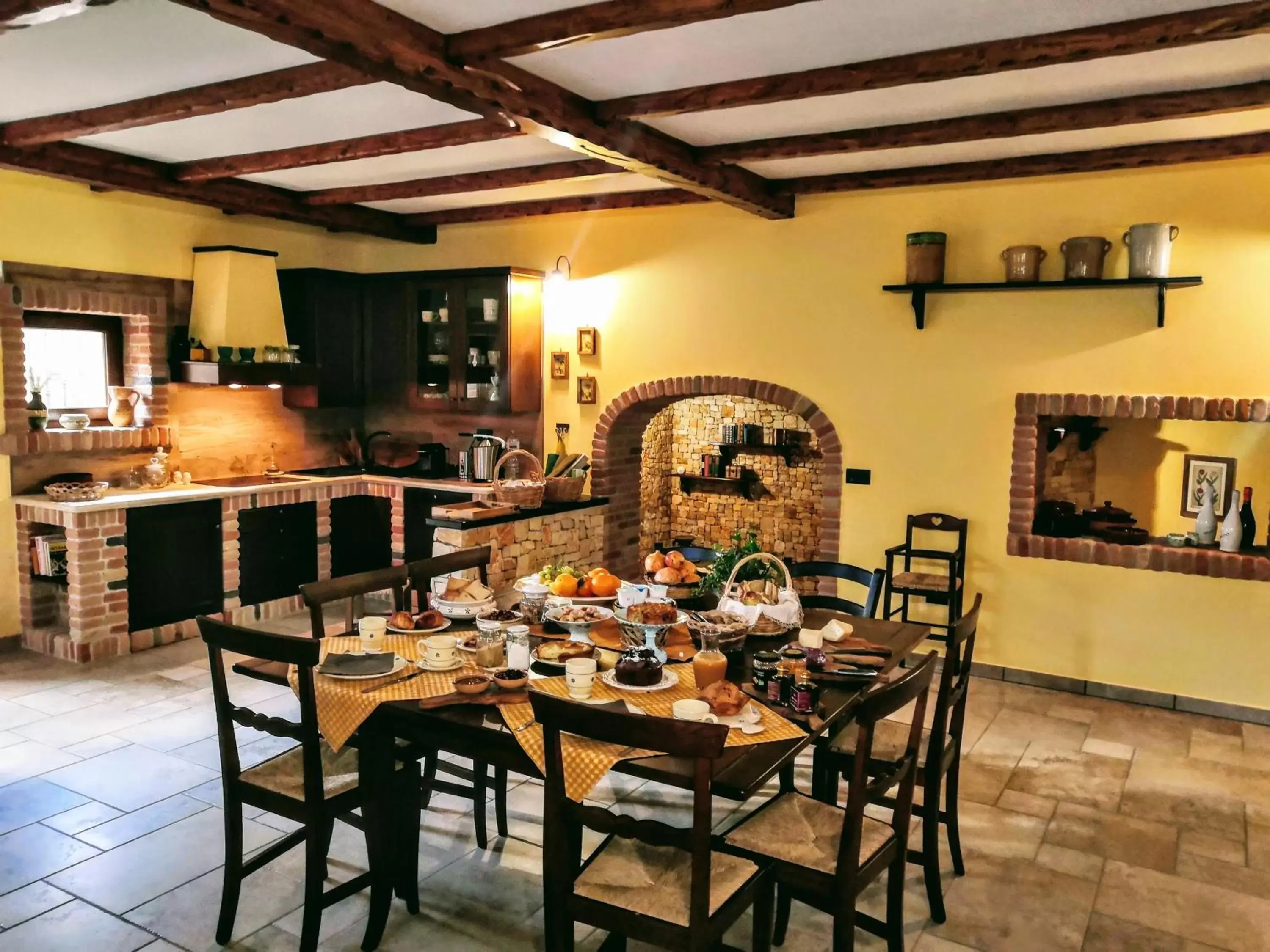 Italian breakfast, Restaurant/Places to Eat in BORGO LUNA