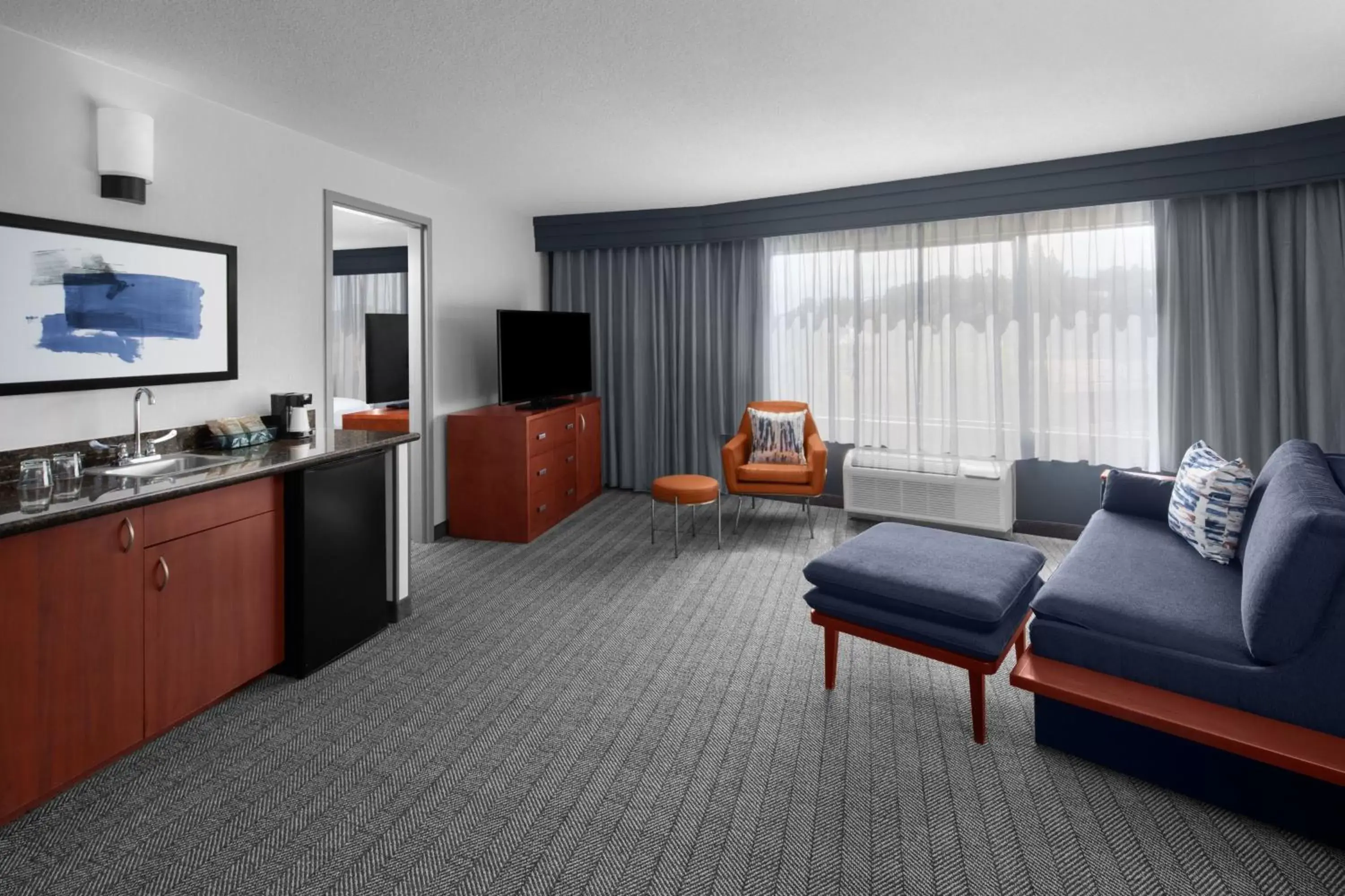 Living room, Seating Area in Courtyard by Marriott San Diego Rancho Bernardo