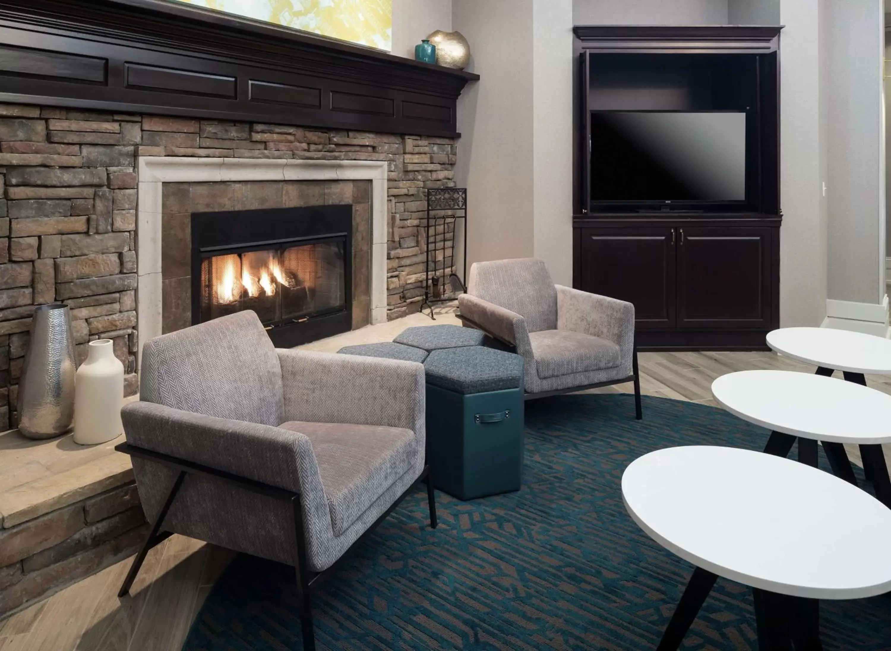 Lobby or reception, Seating Area in Hampton Inn & Suites Memphis-Beale Street