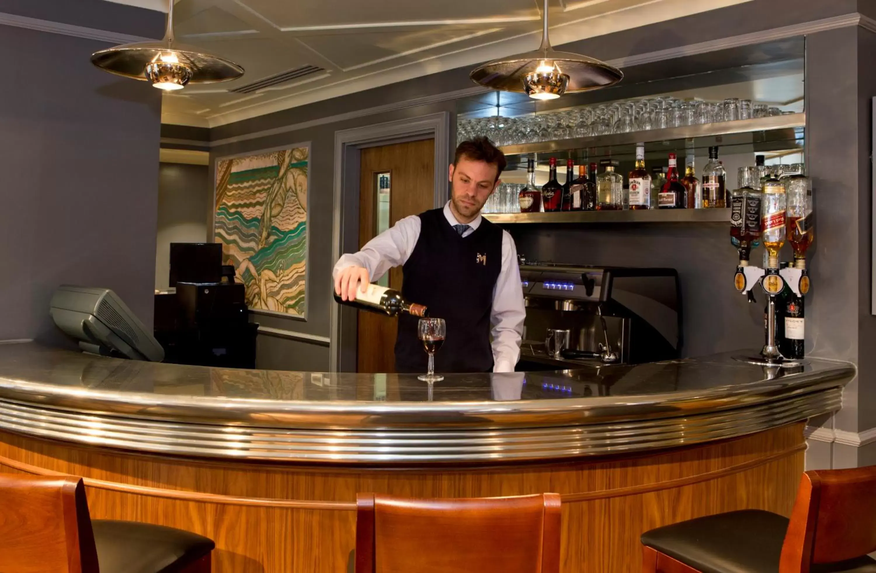 Lounge or bar, Lounge/Bar in Morton Hotel