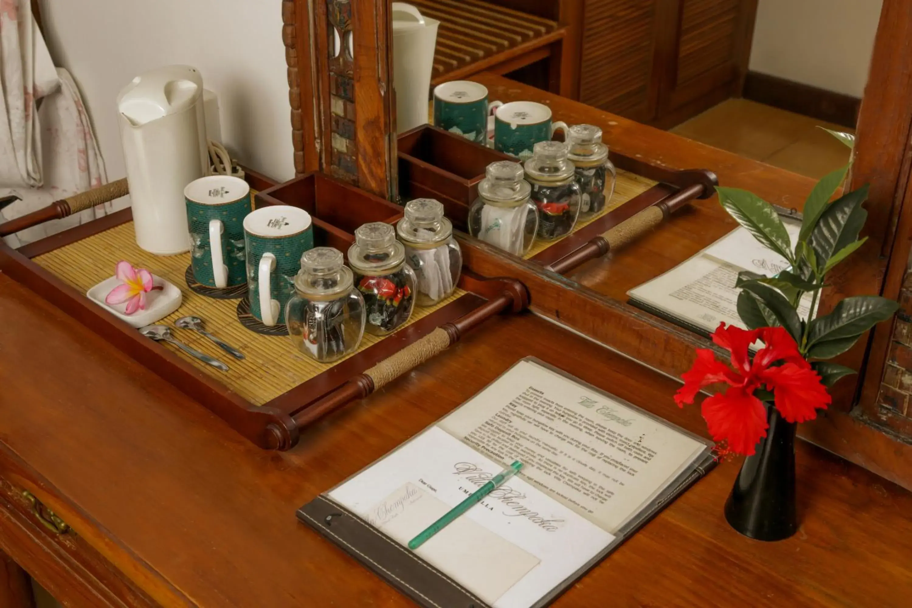 Coffee/tea facilities in Villa Chempaka Hotel