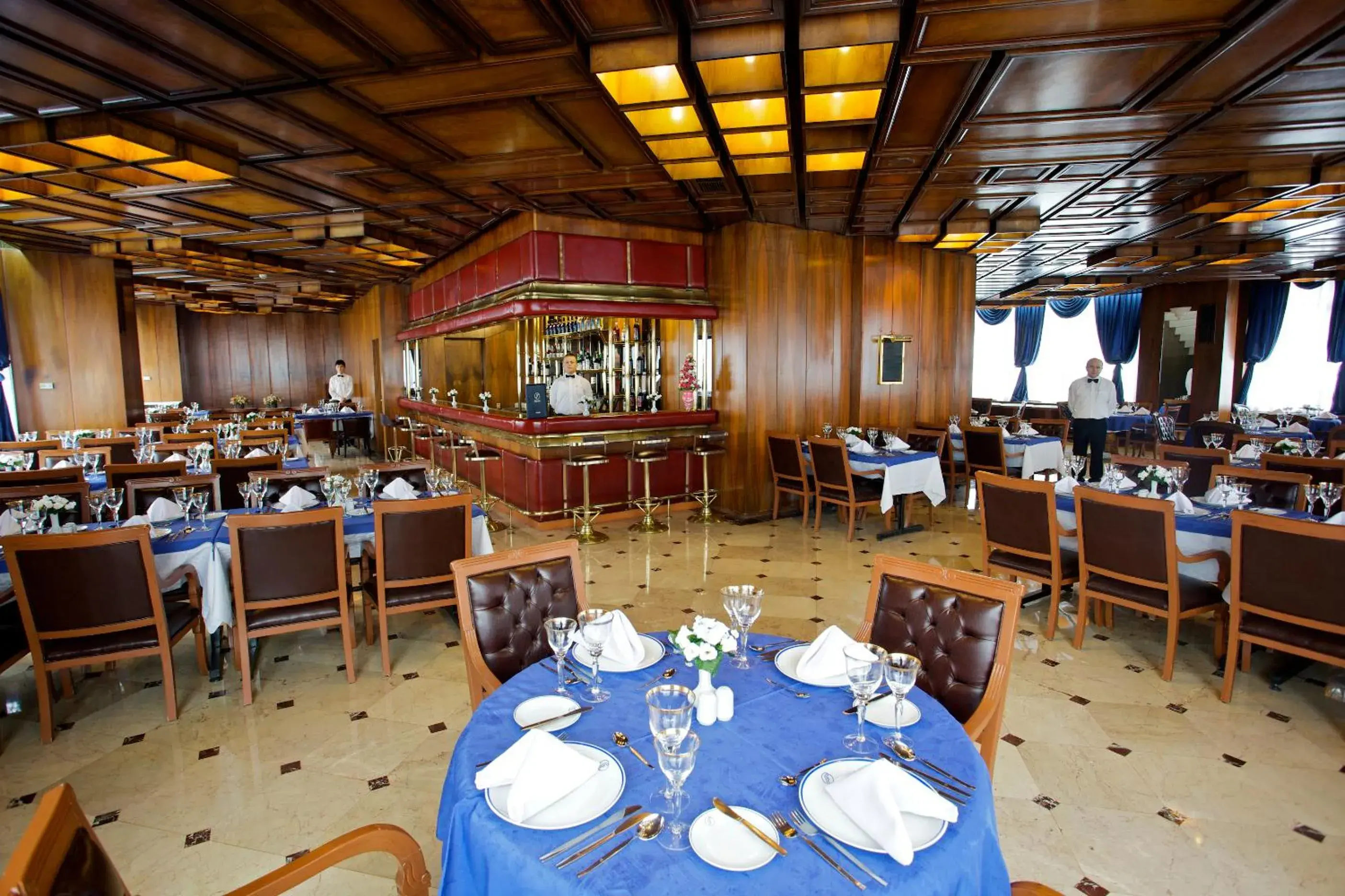 Restaurant/places to eat in Fuar Hotel Restaurant/places to eat in Fuar Hotel