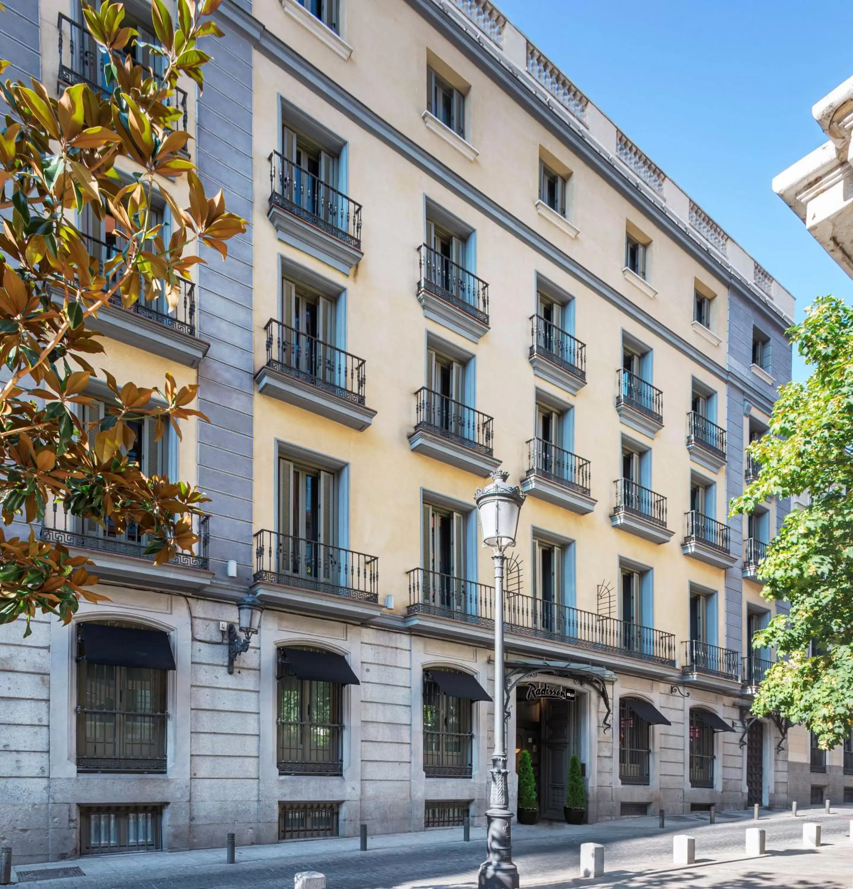 Property Building in Radisson Blu Hotel, Madrid Prado