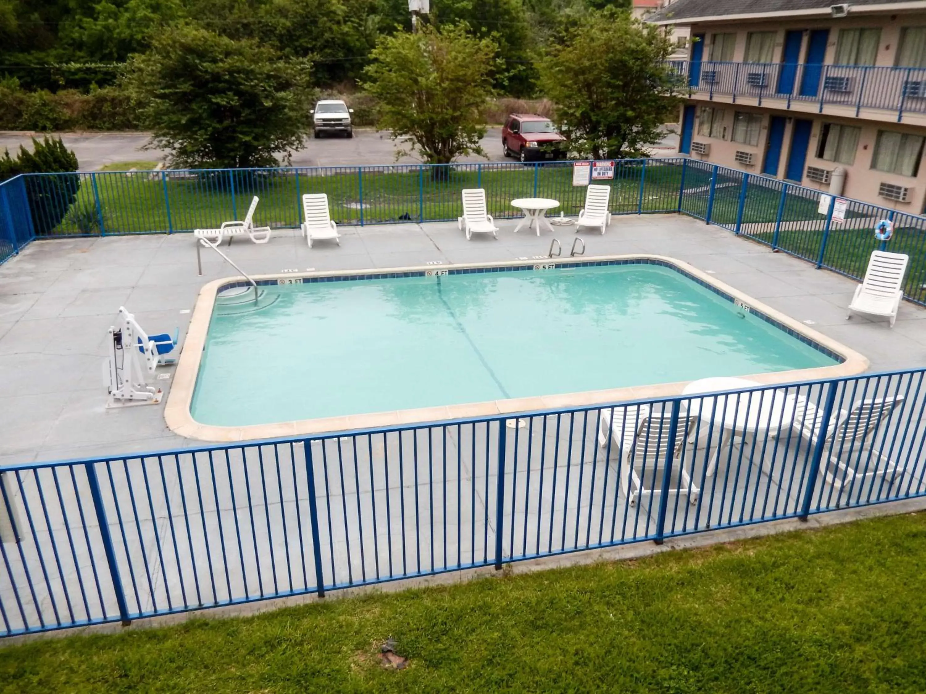 On site, Pool View in Motel 6-Clute, TX