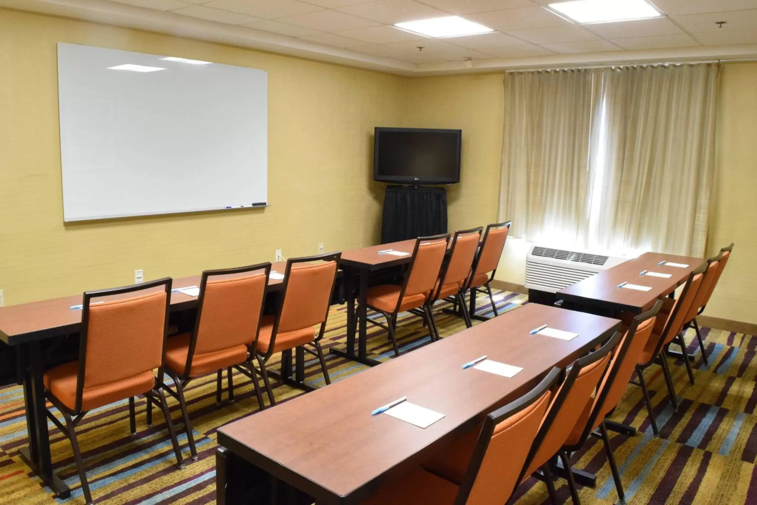 Meeting/conference room in Fairfield Inn by Marriot Binghamton