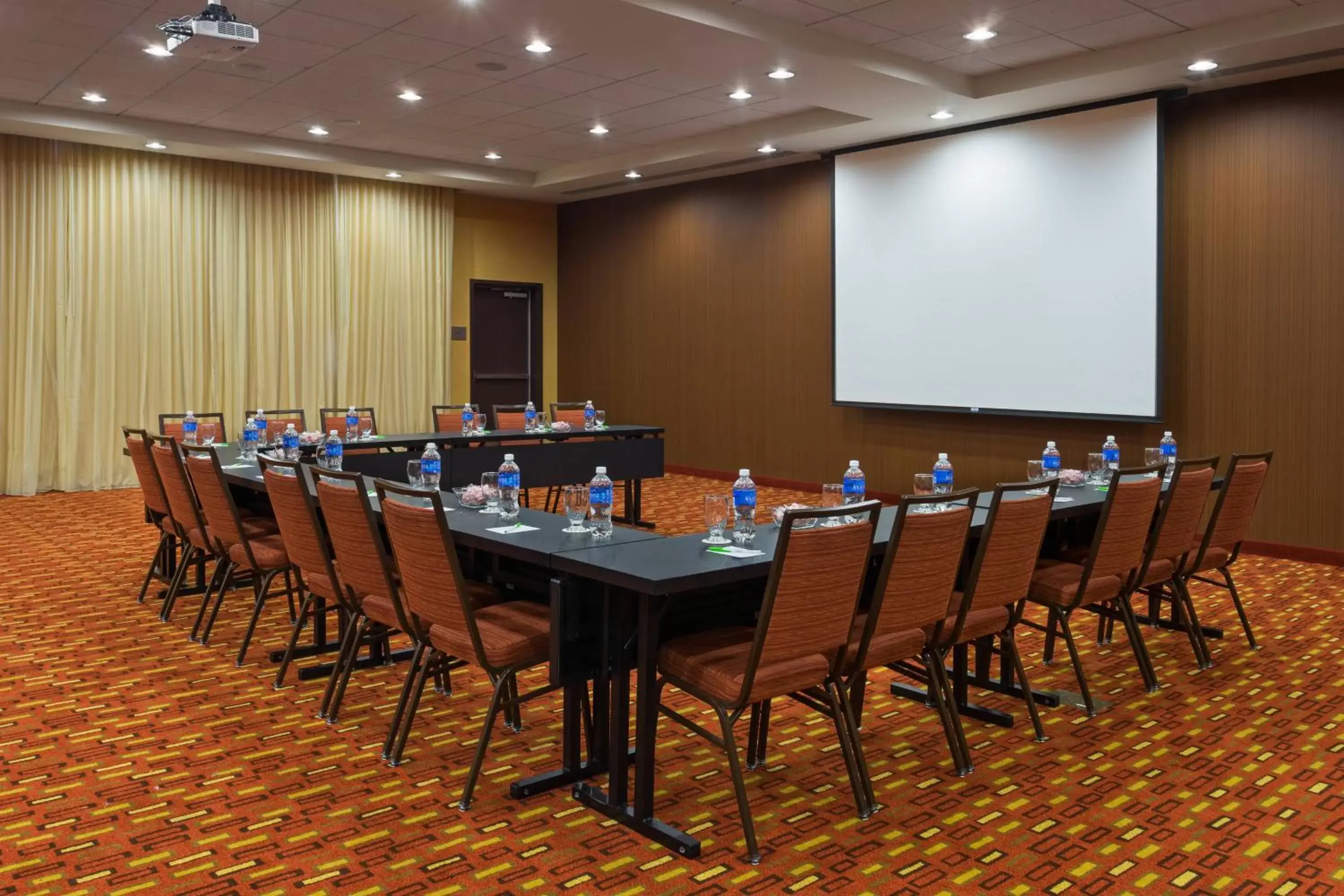 Meeting/conference room in Courtyard By Marriott Houston Kingwood