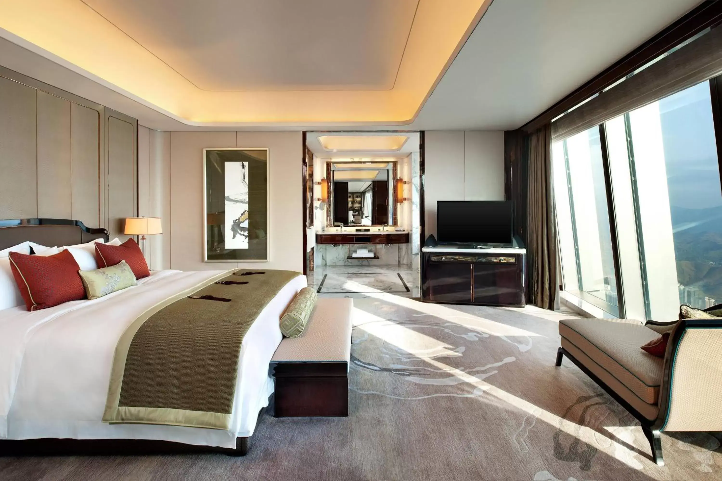 Bedroom, TV/Entertainment Center in The St. Regis Shenzhen