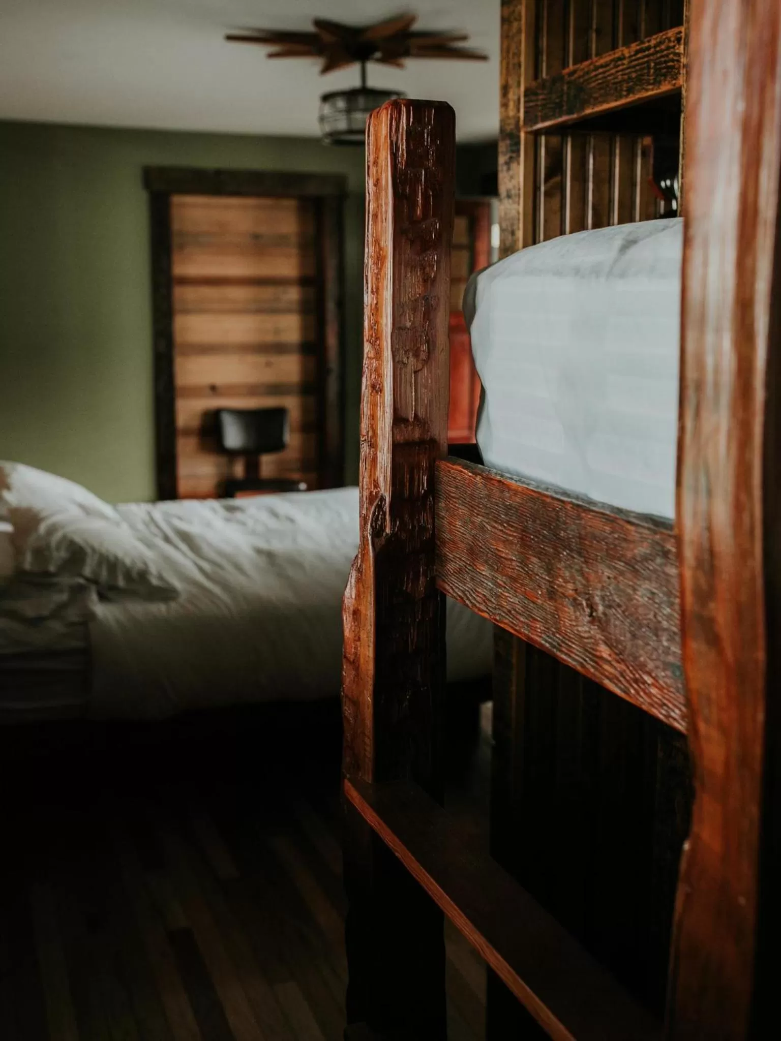 Bed in Pitchwood Inn