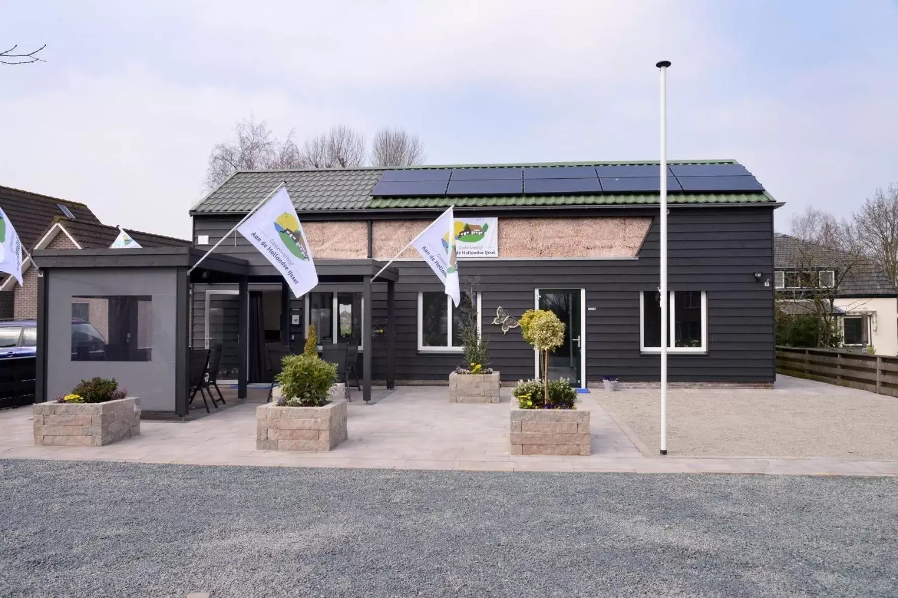 Facade/entrance, Property Building in Guest House Aan de Hollandse IJssel