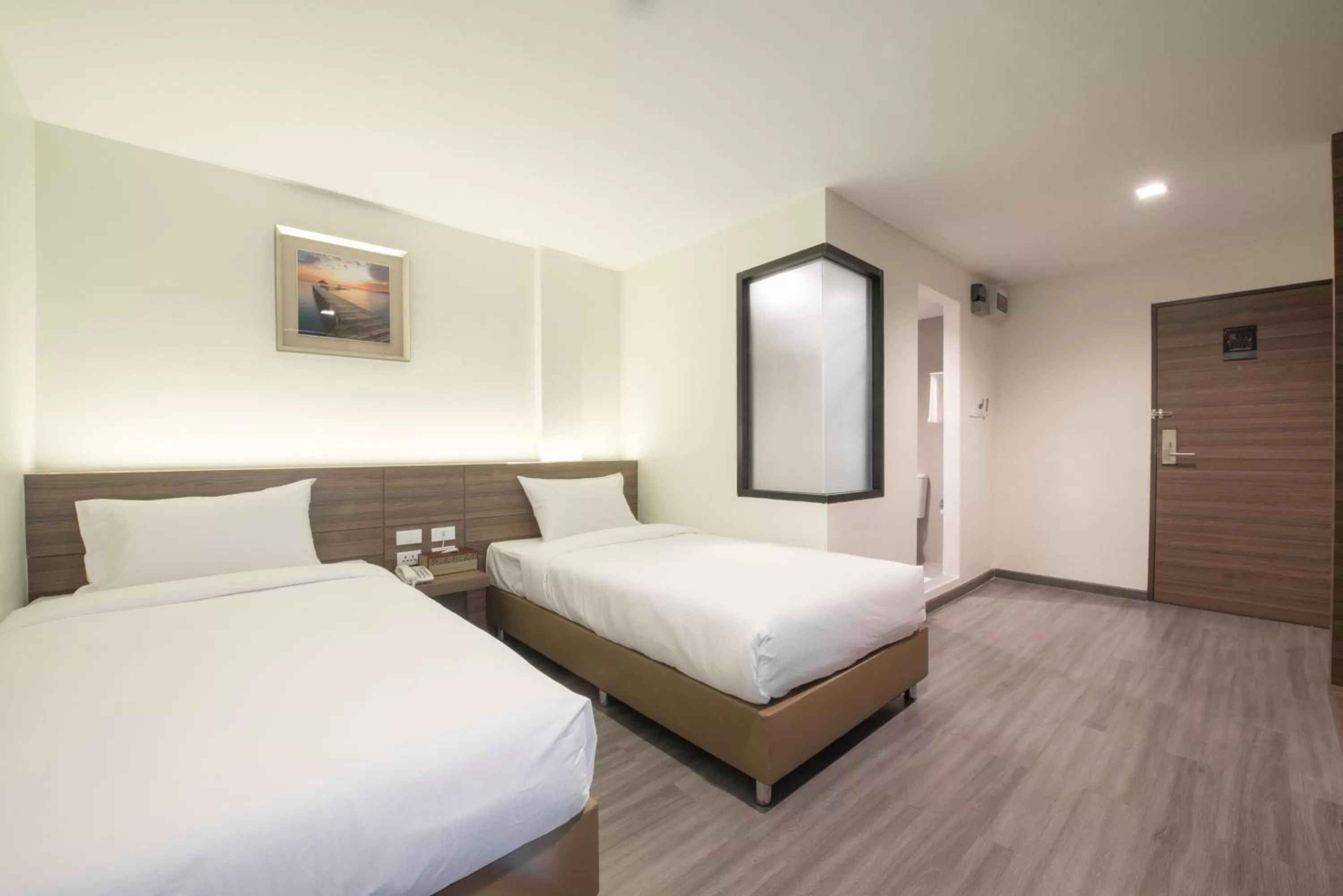 Photo of the whole room, Bed in Sovereign Group Hotel at Pratunam