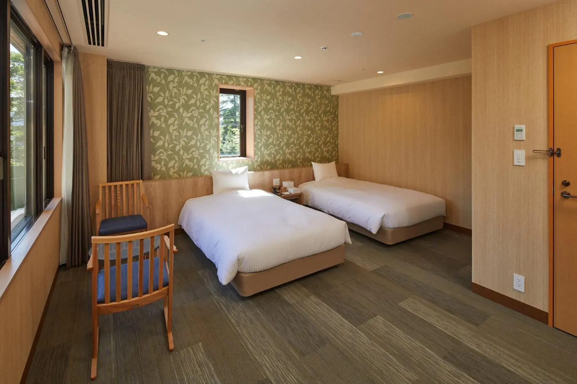 Photo of the whole room, Bed in Hakone Yutowa