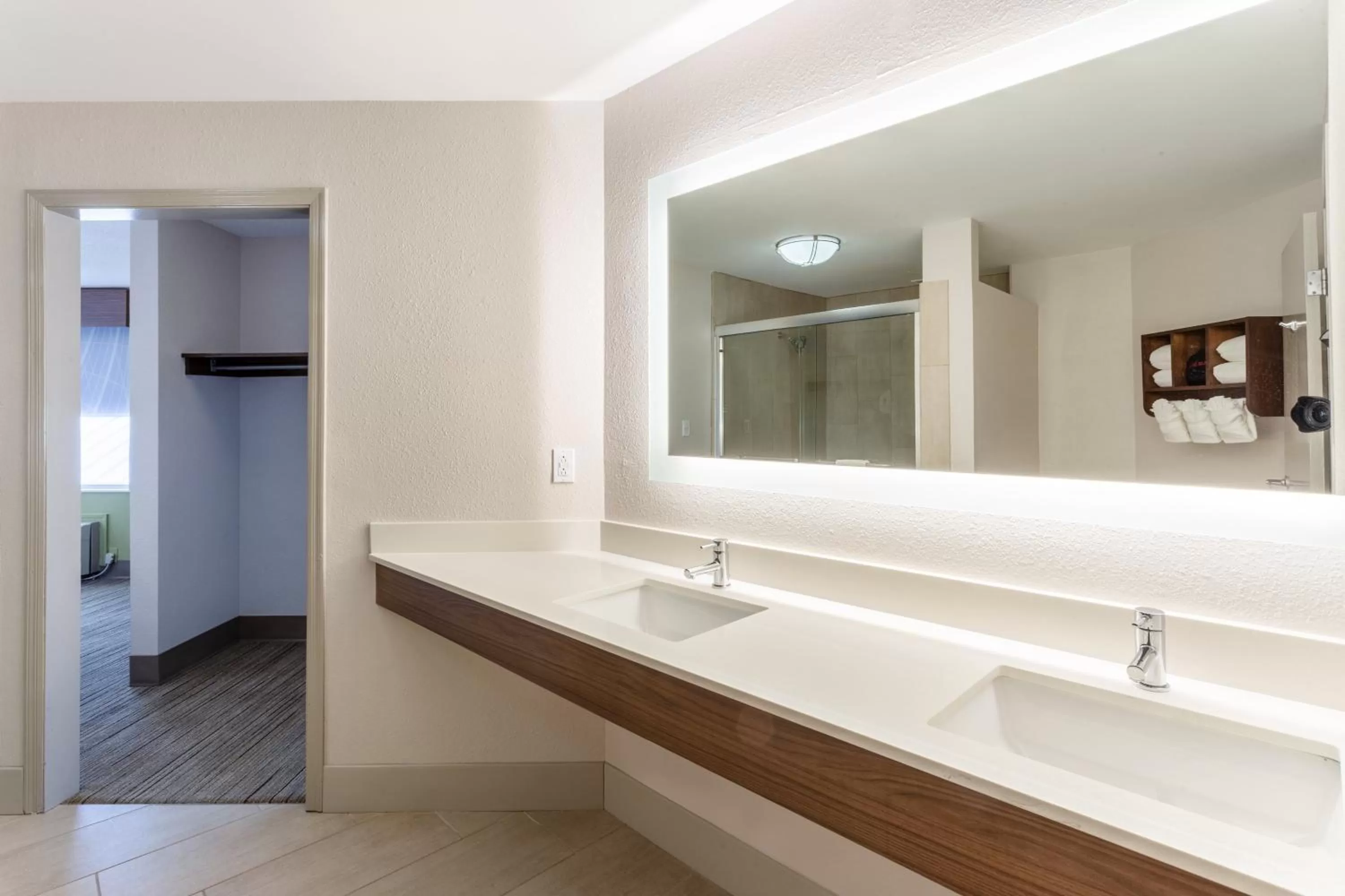 Bathroom in Holiday Inn Express Scottsburg by IHG
