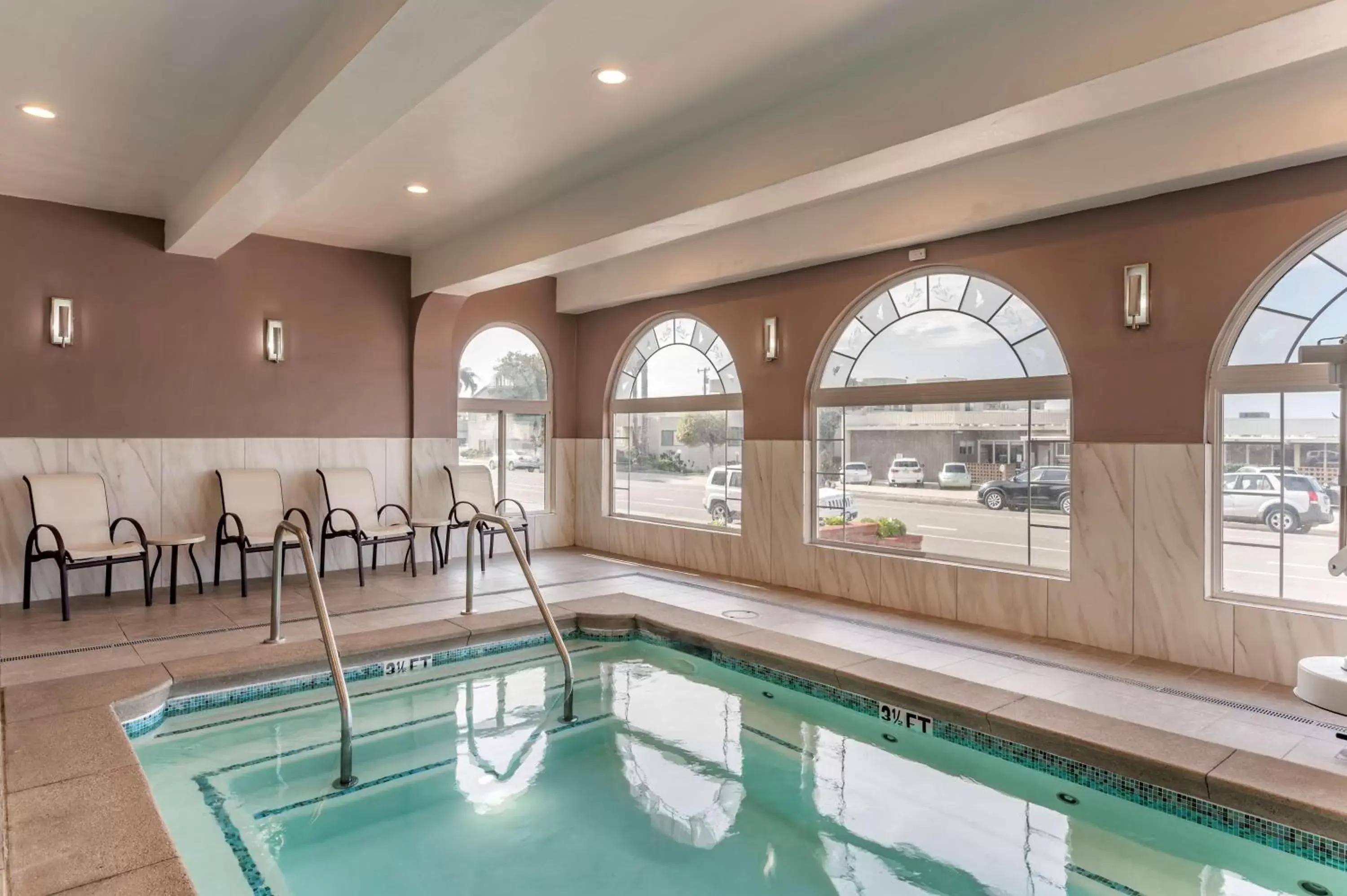 Pool view, Swimming Pool in Best Western San Marcos Inn