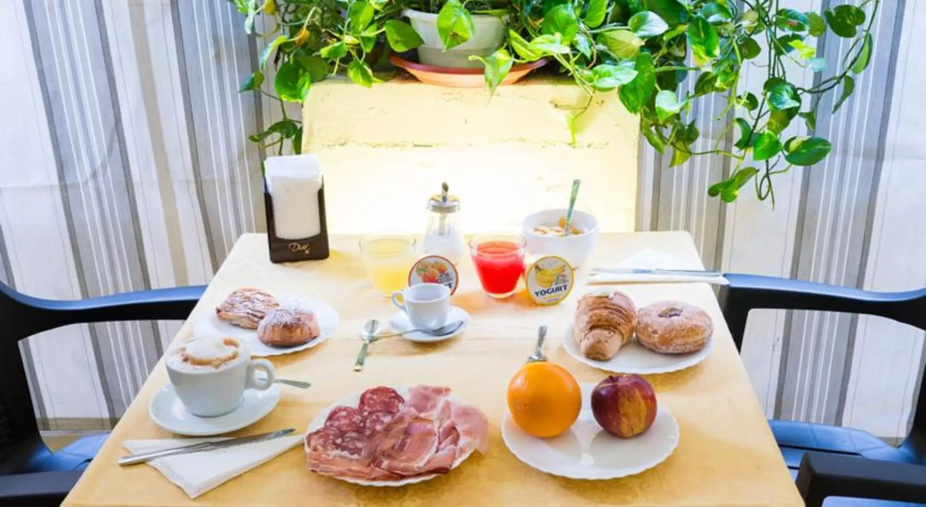 Buffet breakfast, Breakfast in Hotel Garibaldi