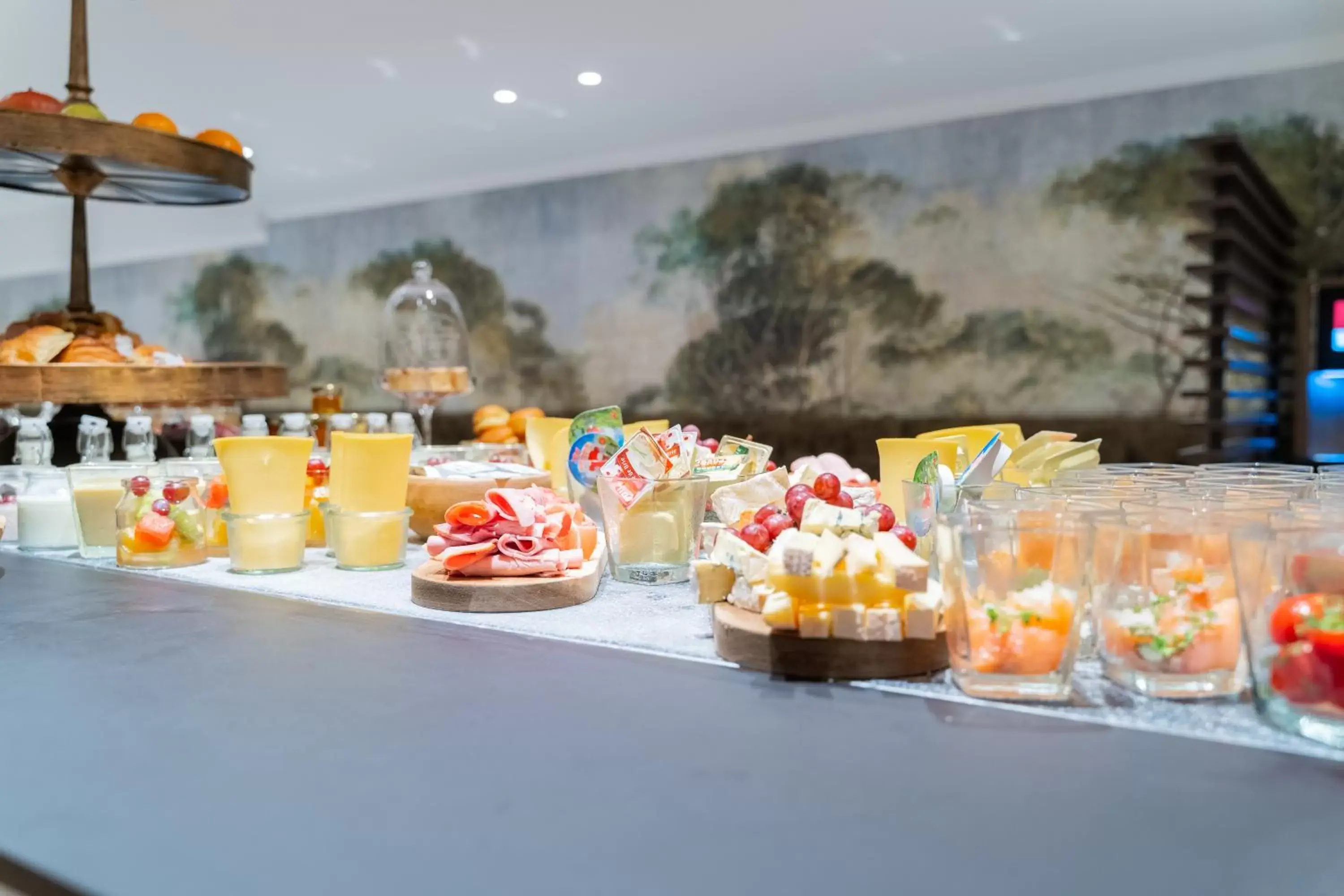 Breakfast in Grand Hotel Normandy by CW Hotel Collection