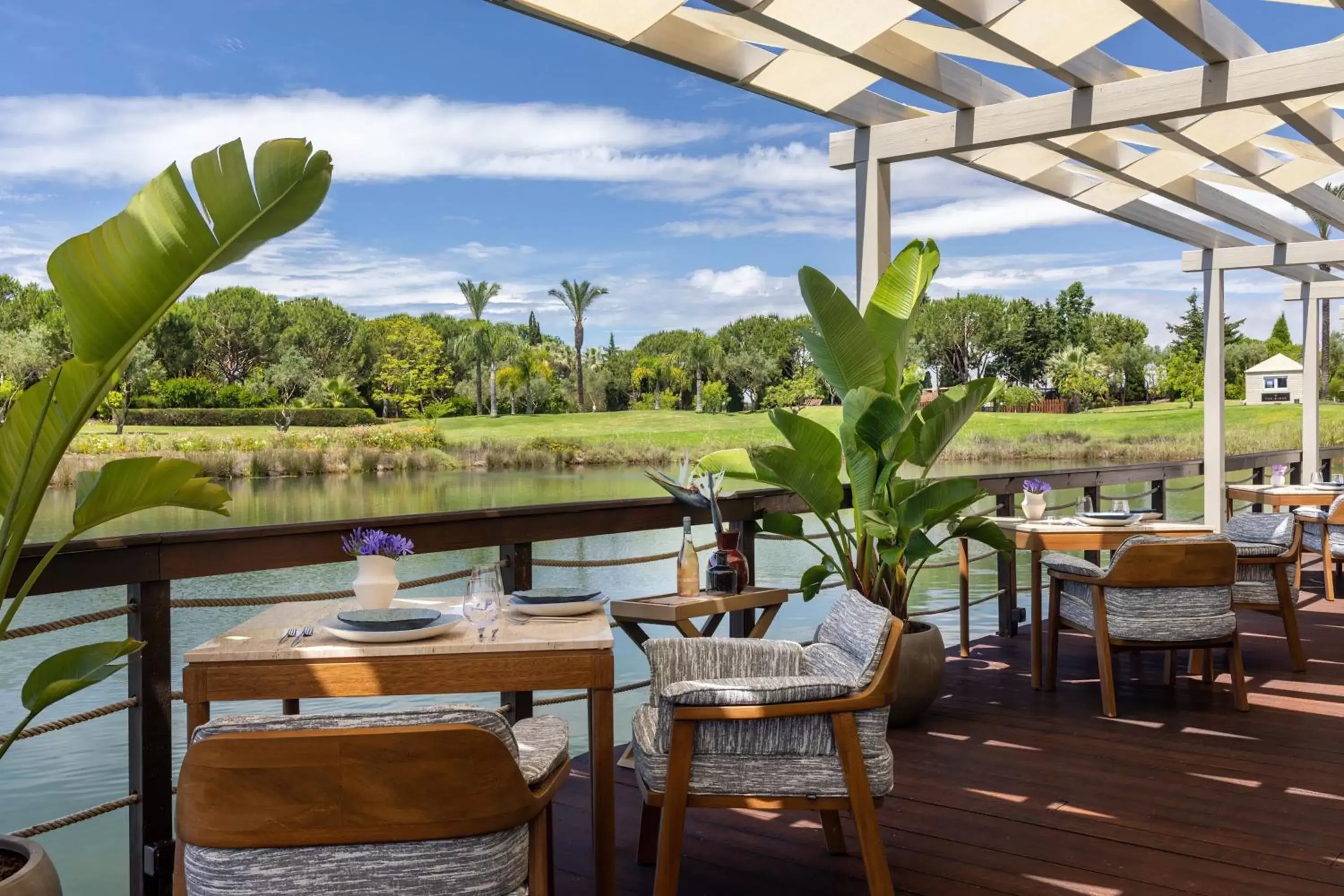 Restaurant/places to eat in Domes Lake Algarve, Autograph Collection Restaurant/places to eat in Domes Lake Algarve, Autograph Collection