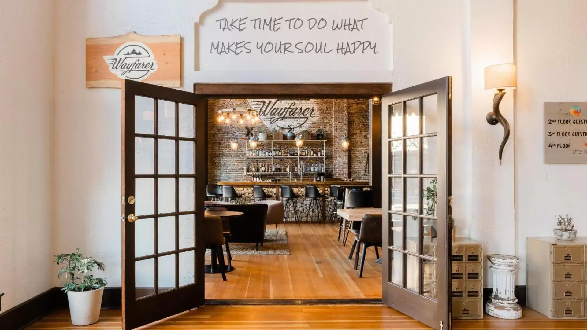 Restaurant/places to eat in SCP Redmond Hotel Restaurant/places to eat in SCP Redmond Hotel