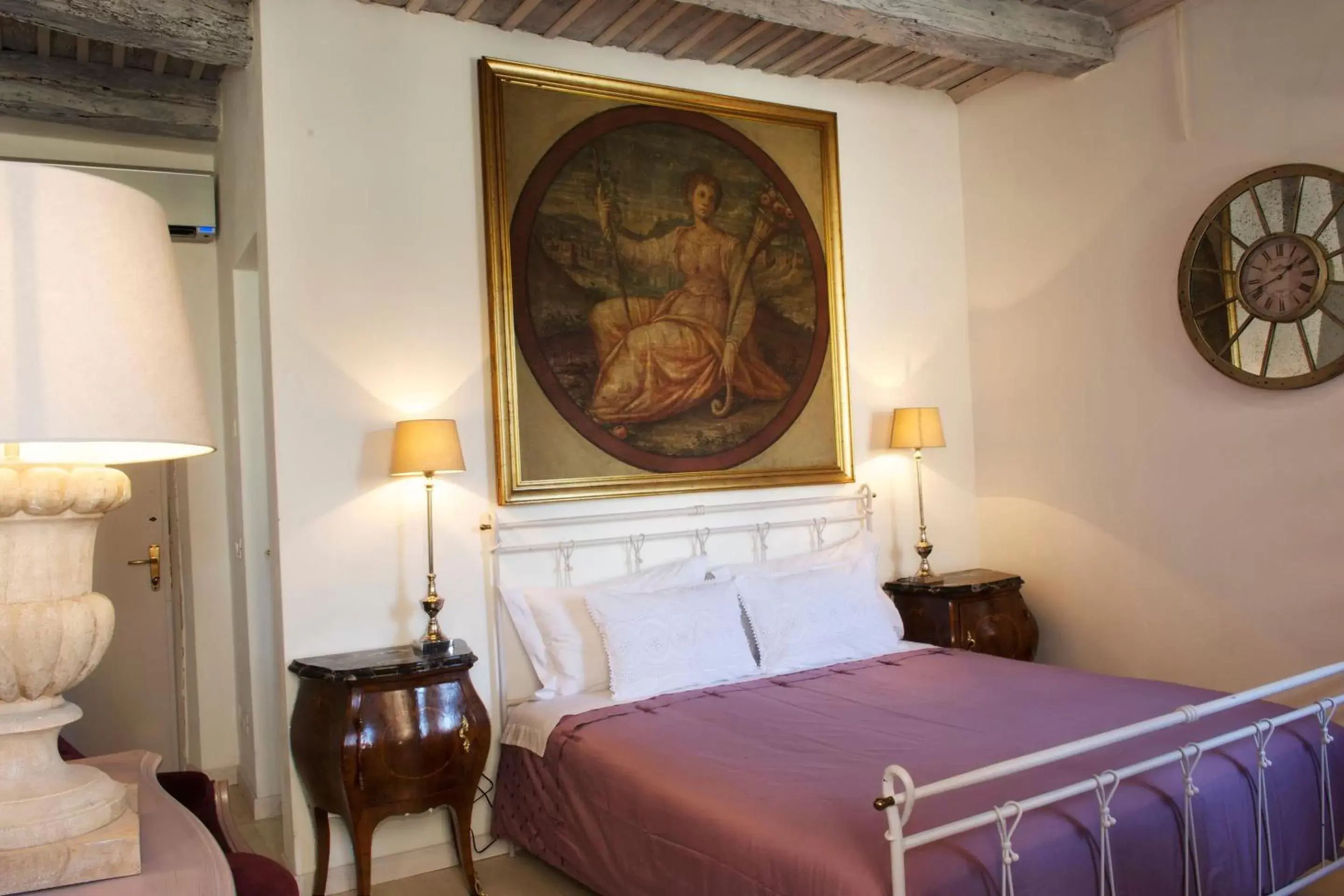 Bedroom, Bed in Le Stanze del Cardinale