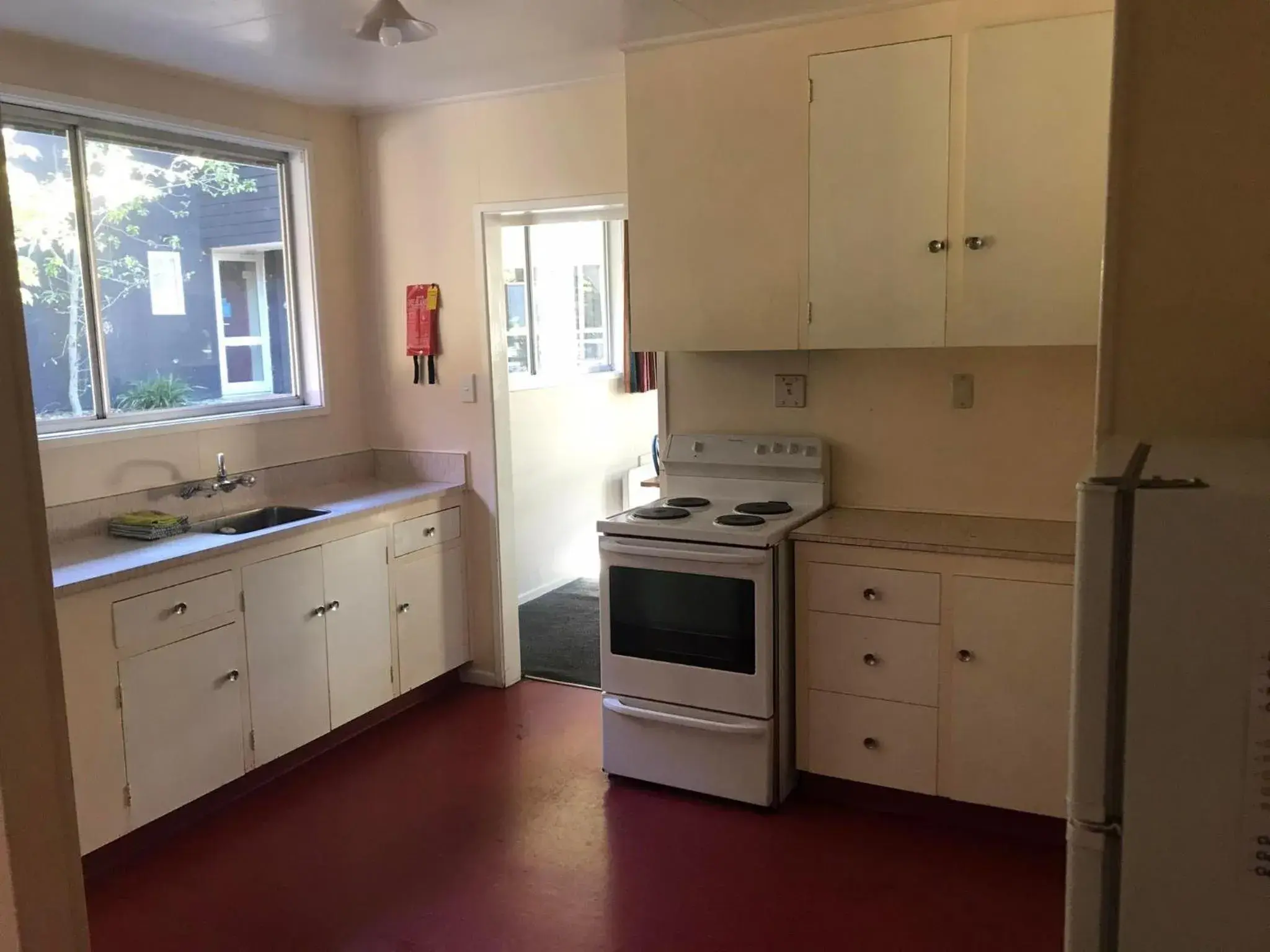 Kitchen/Kitchenette in Pinewood Lodge