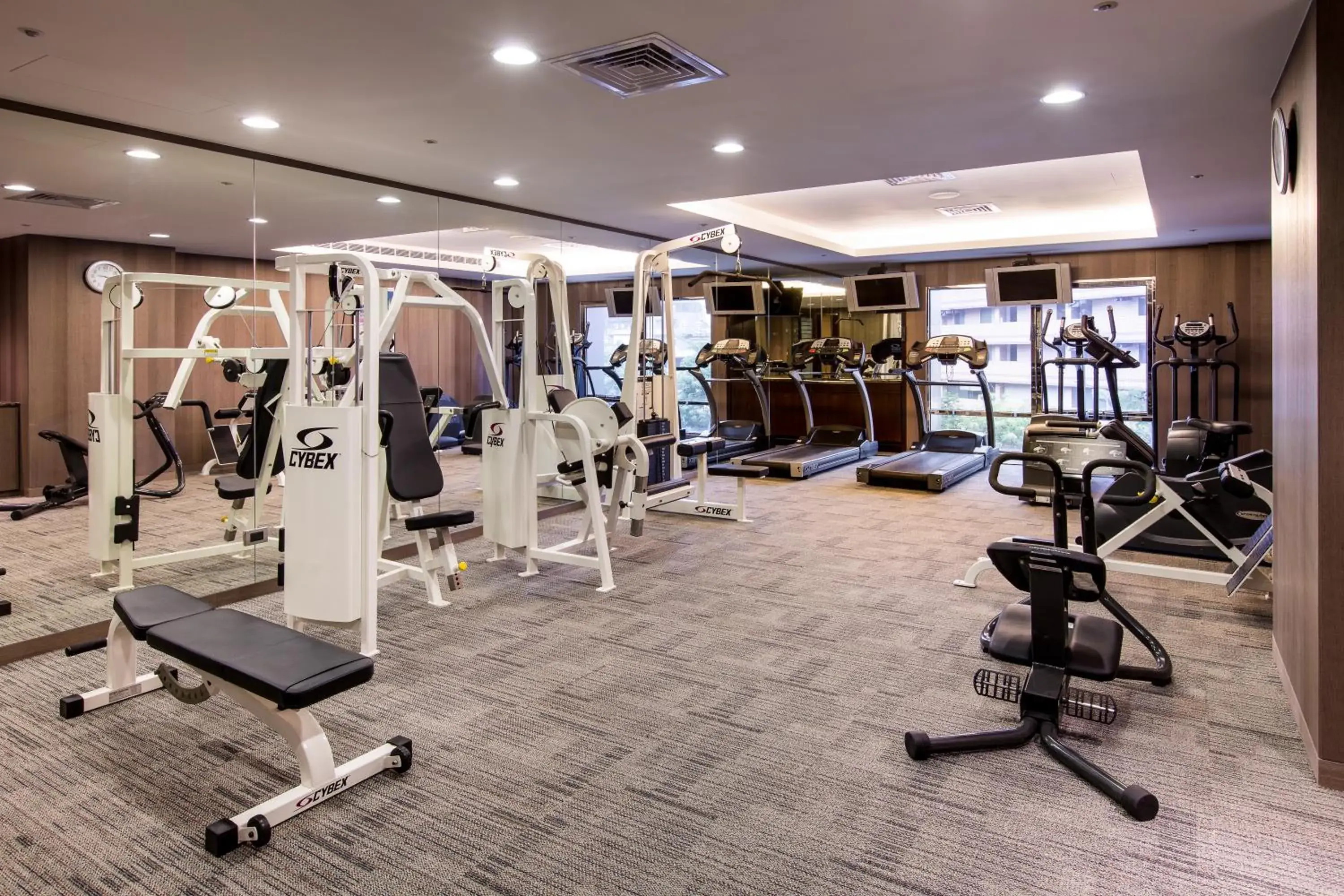 Fitness centre/facilities, Fitness Center/Facilities in Grand Forward Hotel