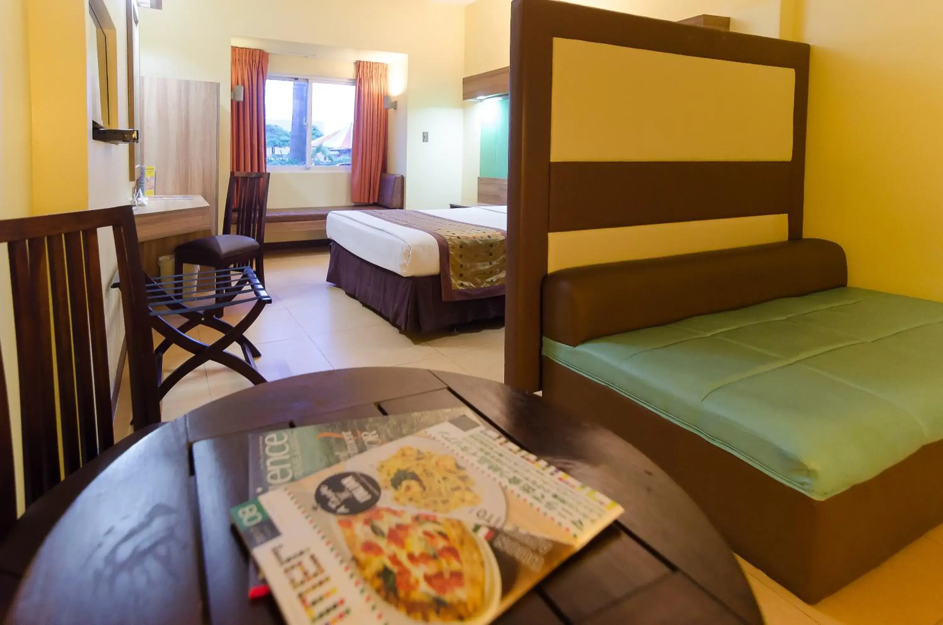 1 Queen Bed Suite in Microtel by Wyndham General Santos 1 Queen Bed Suite in Microtel by Wyndham General Santos