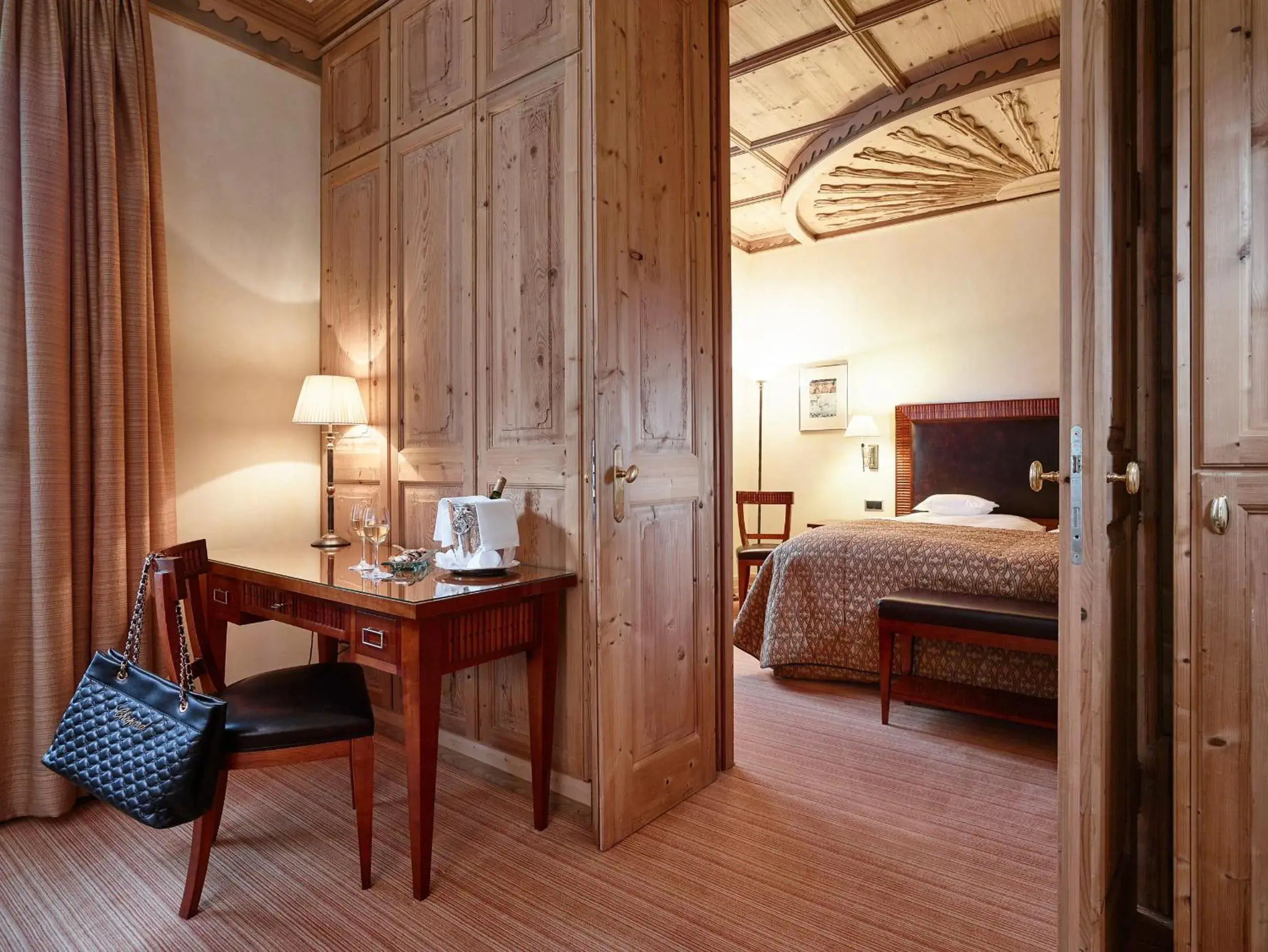 Bedroom, Bed in Grand Hotel Kronenhof