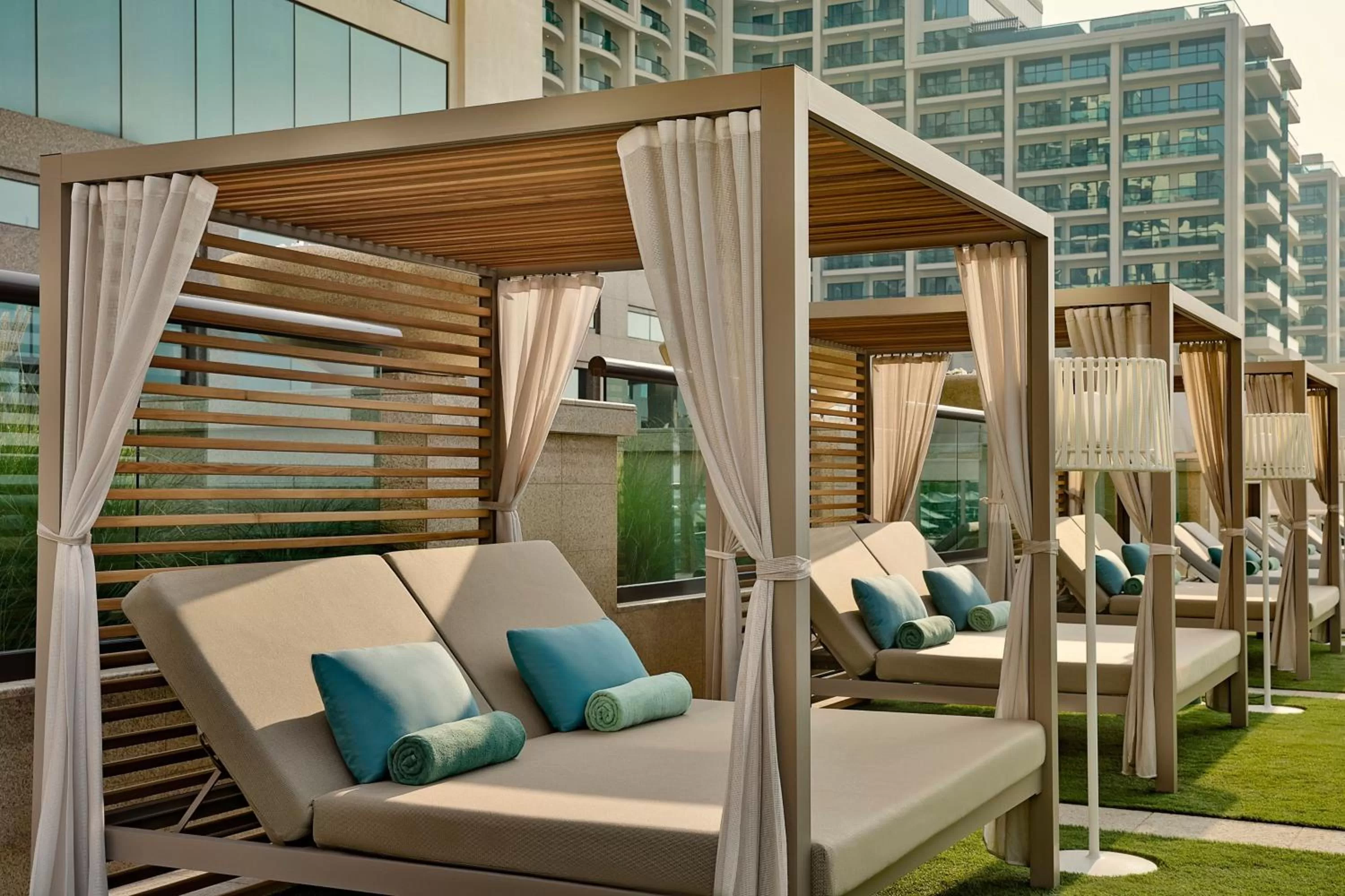 Restaurant/places to eat in Marriott Resort Palm Jumeirah, Dubai