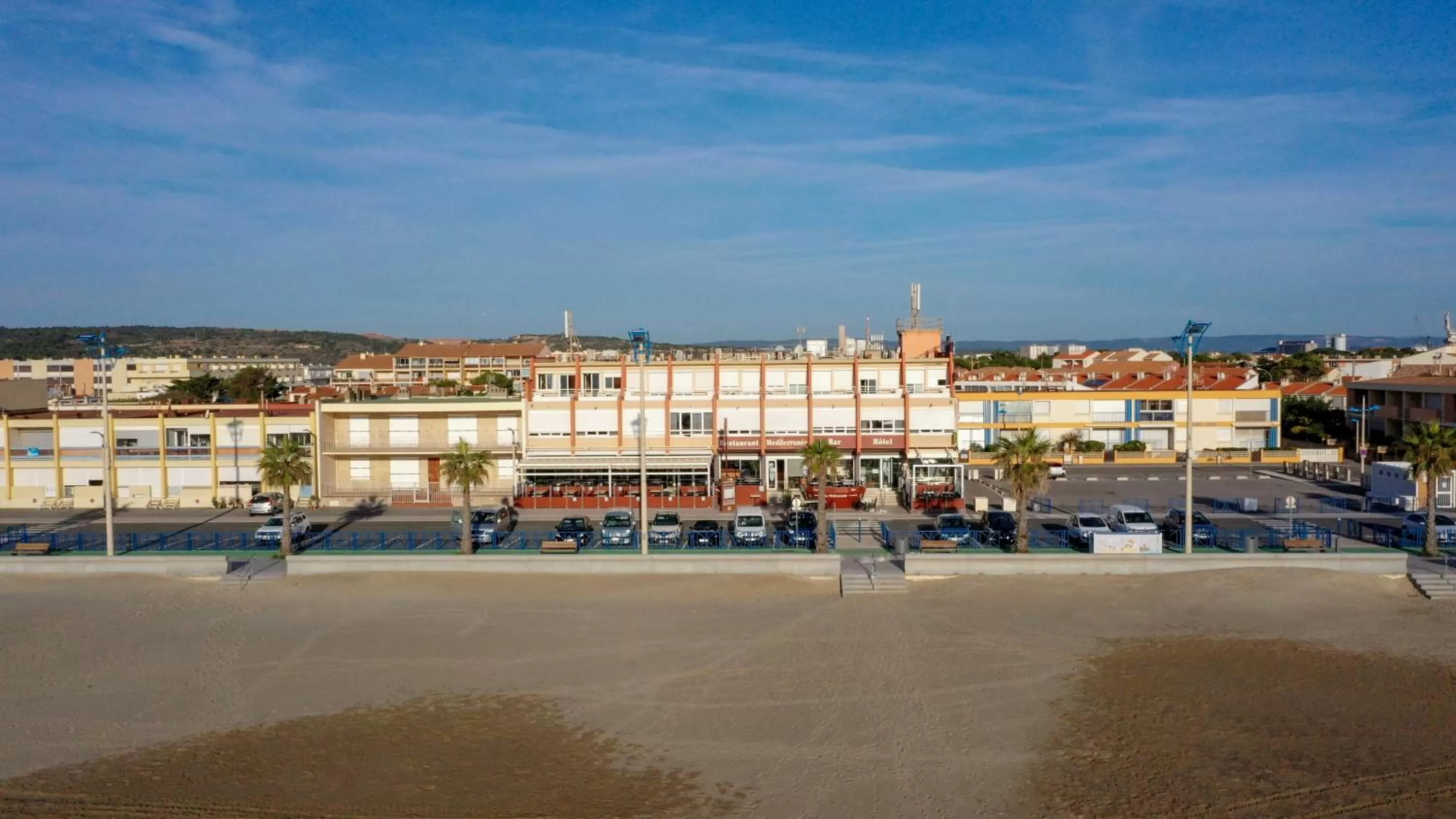 Property building in Logis Hôtel & Restaurant Mediterranee